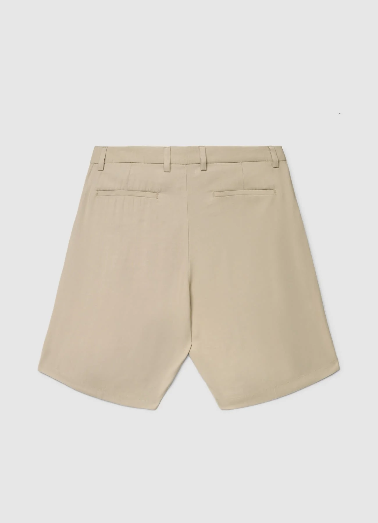 Pantaloncini bermuda con pieghe - Image 4