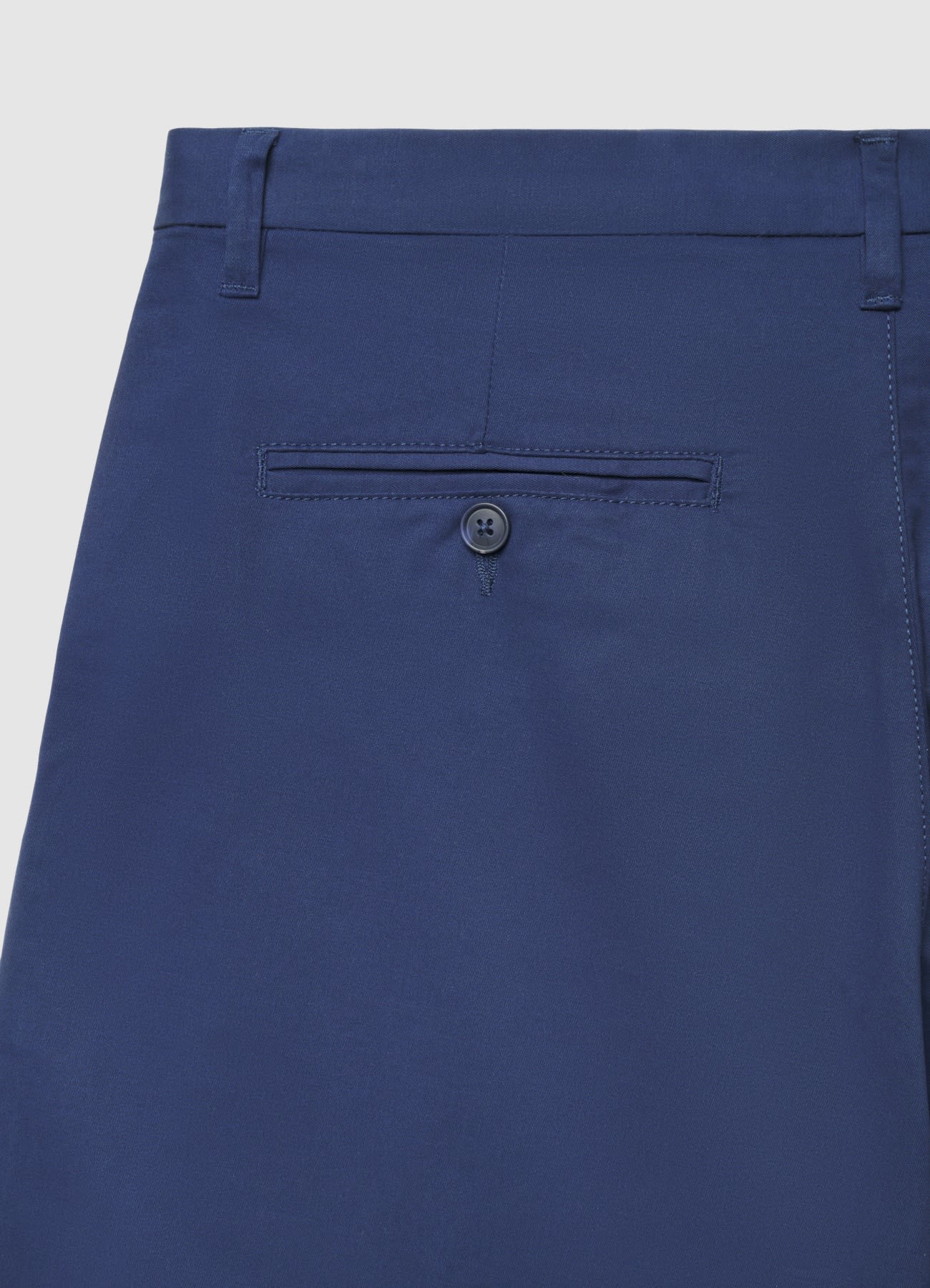 Pantaloncini chino a tinta unita - Image 6