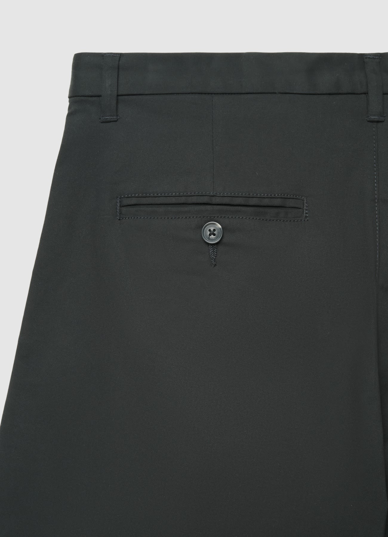 Pantaloncini chino a tinta unita - Image 6