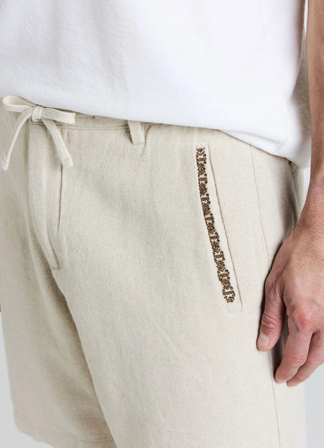 Pantaloncini chino tasche ricamo - Image 3
