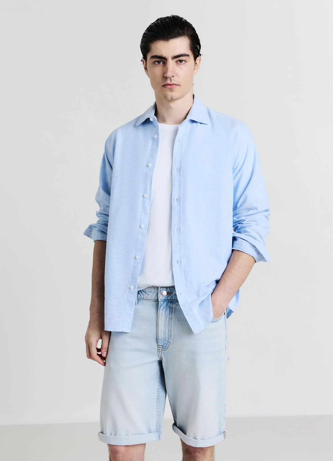 Pantaloncini in denim slavato