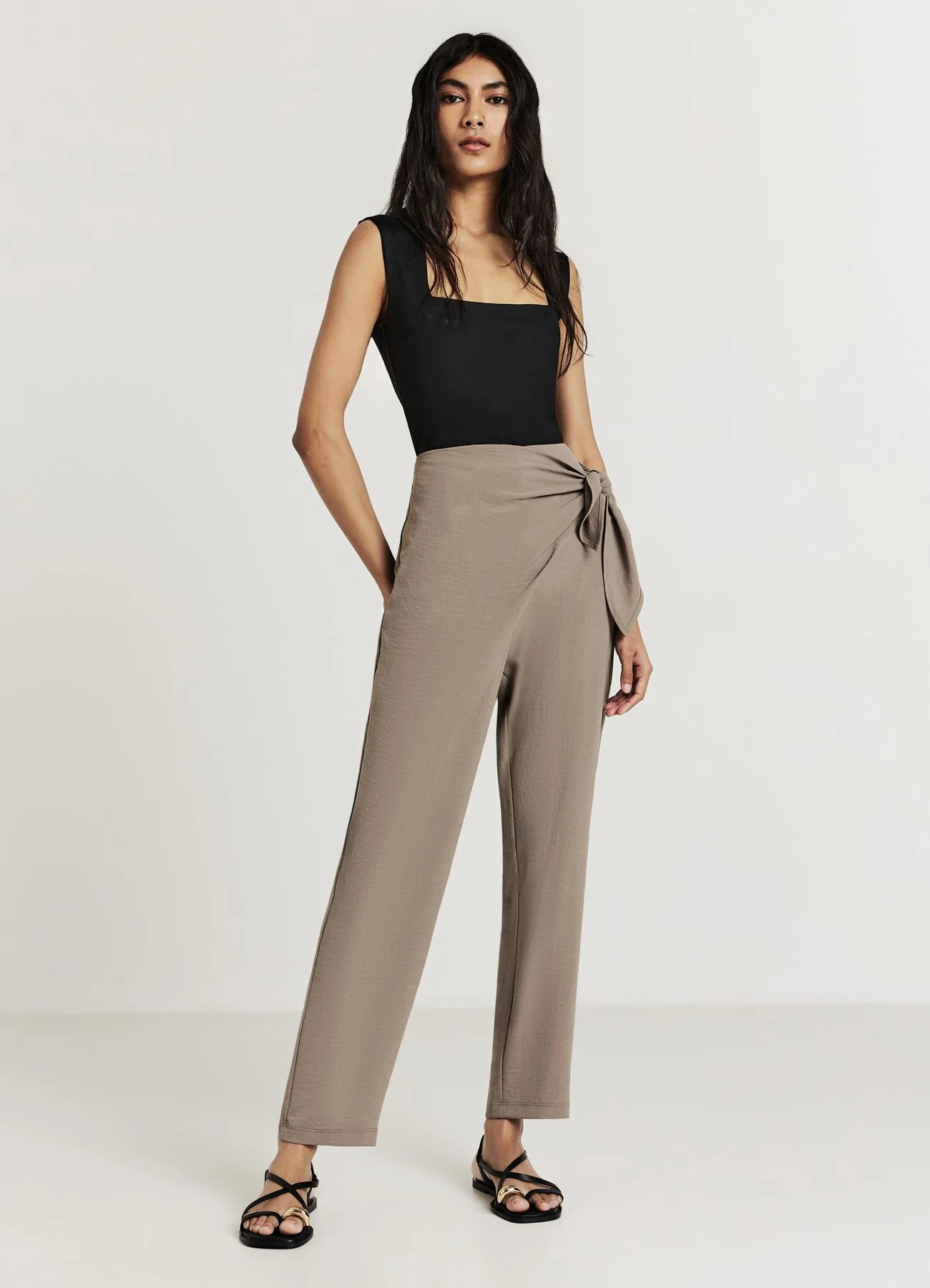 Pantalone con nodo
