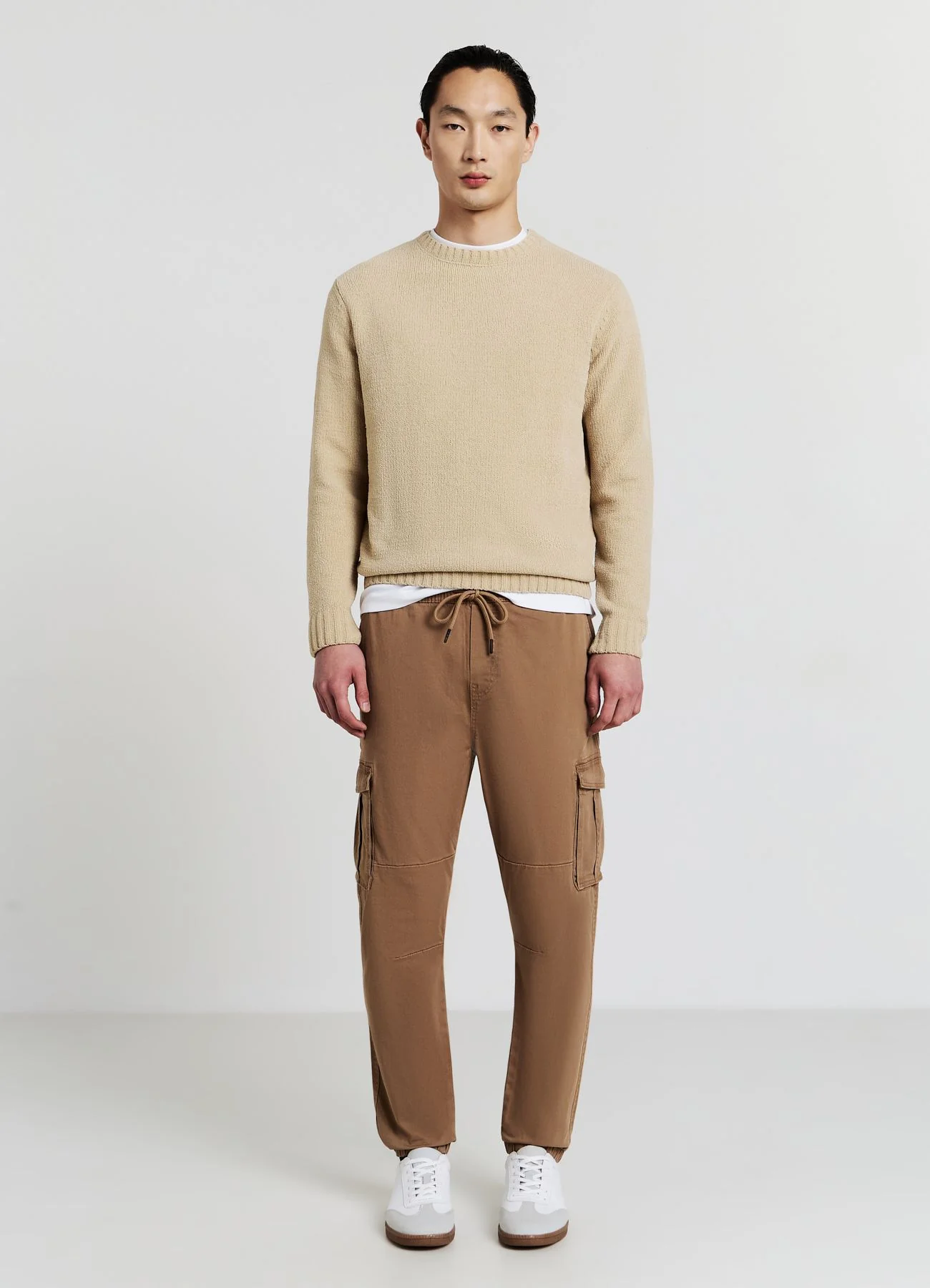 Pantalone jogger con tasconi