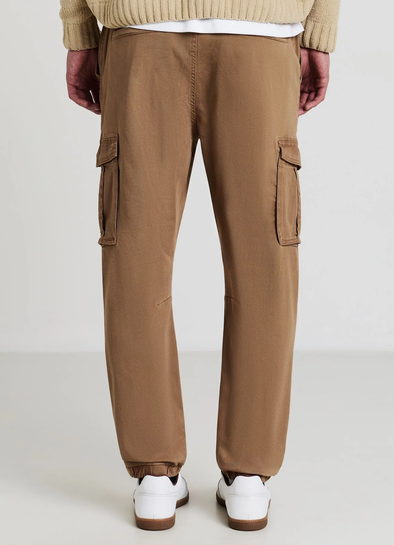 Pantalone jogger con tasconi - Image 2
