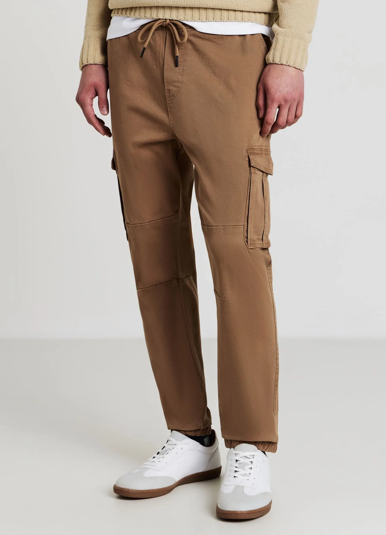 Pantalone jogger con tasconi - Image 3