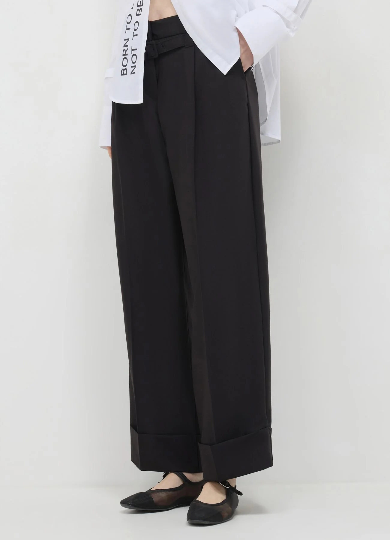 Pantaloni a palazzo con cintura