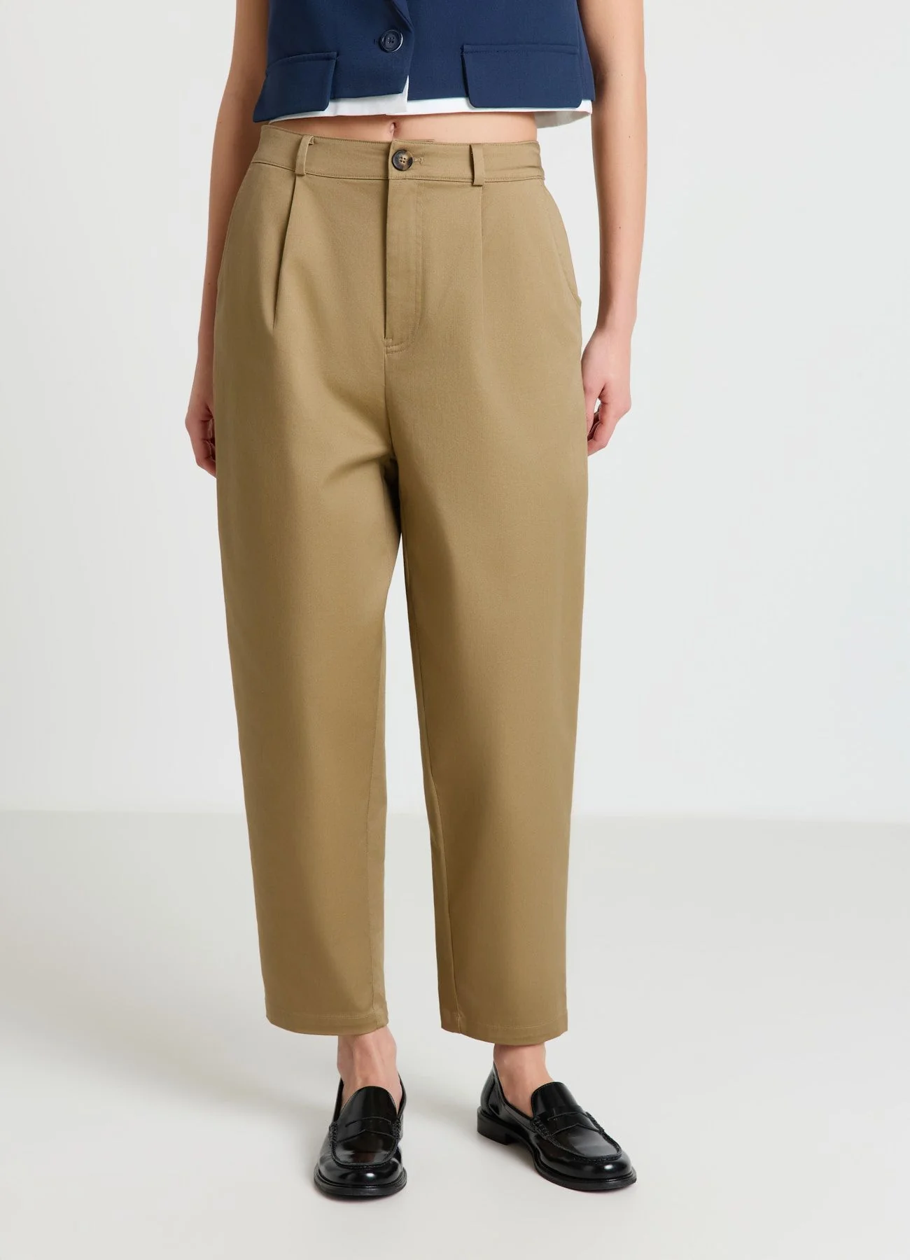 Pantaloni carrot in cotone rasatello