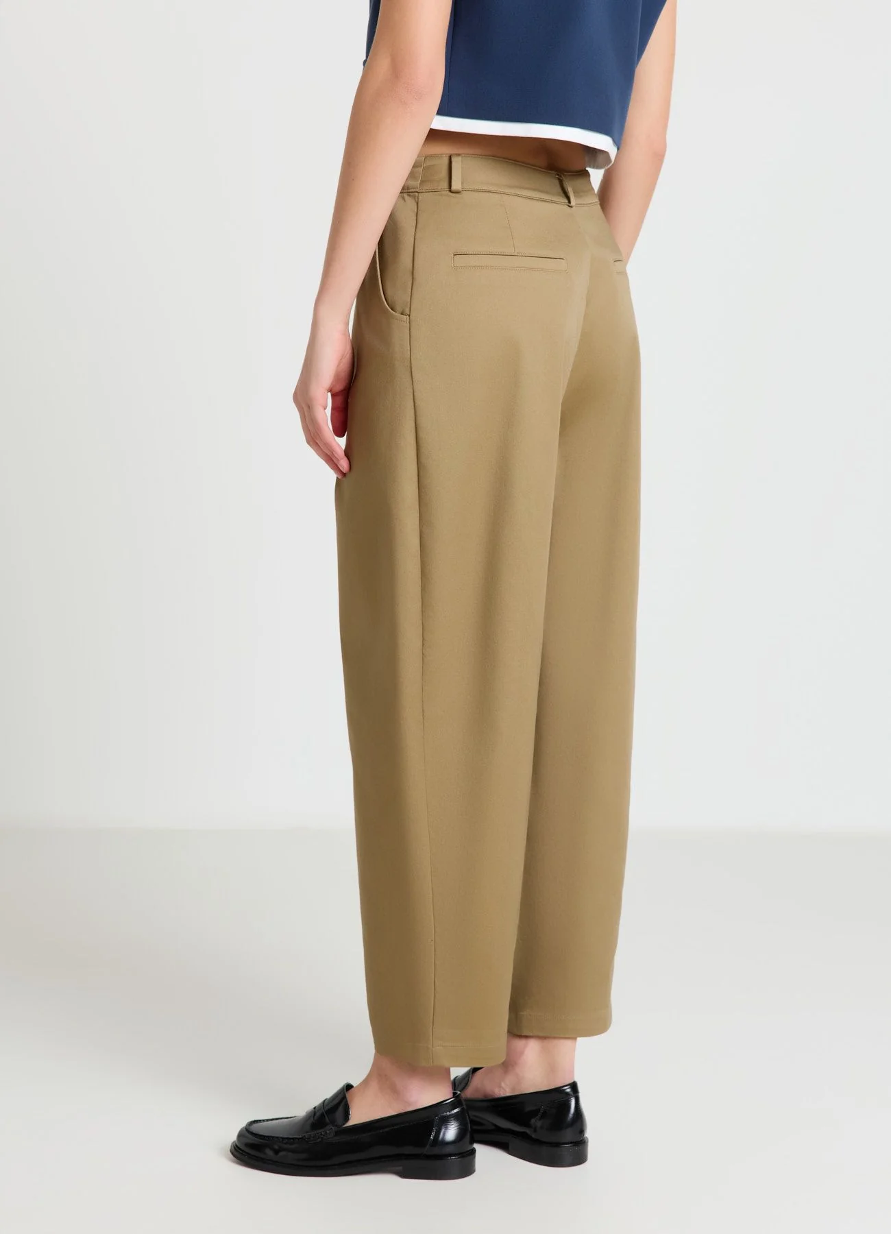 Pantaloni carrot in cotone rasatello - Image 2