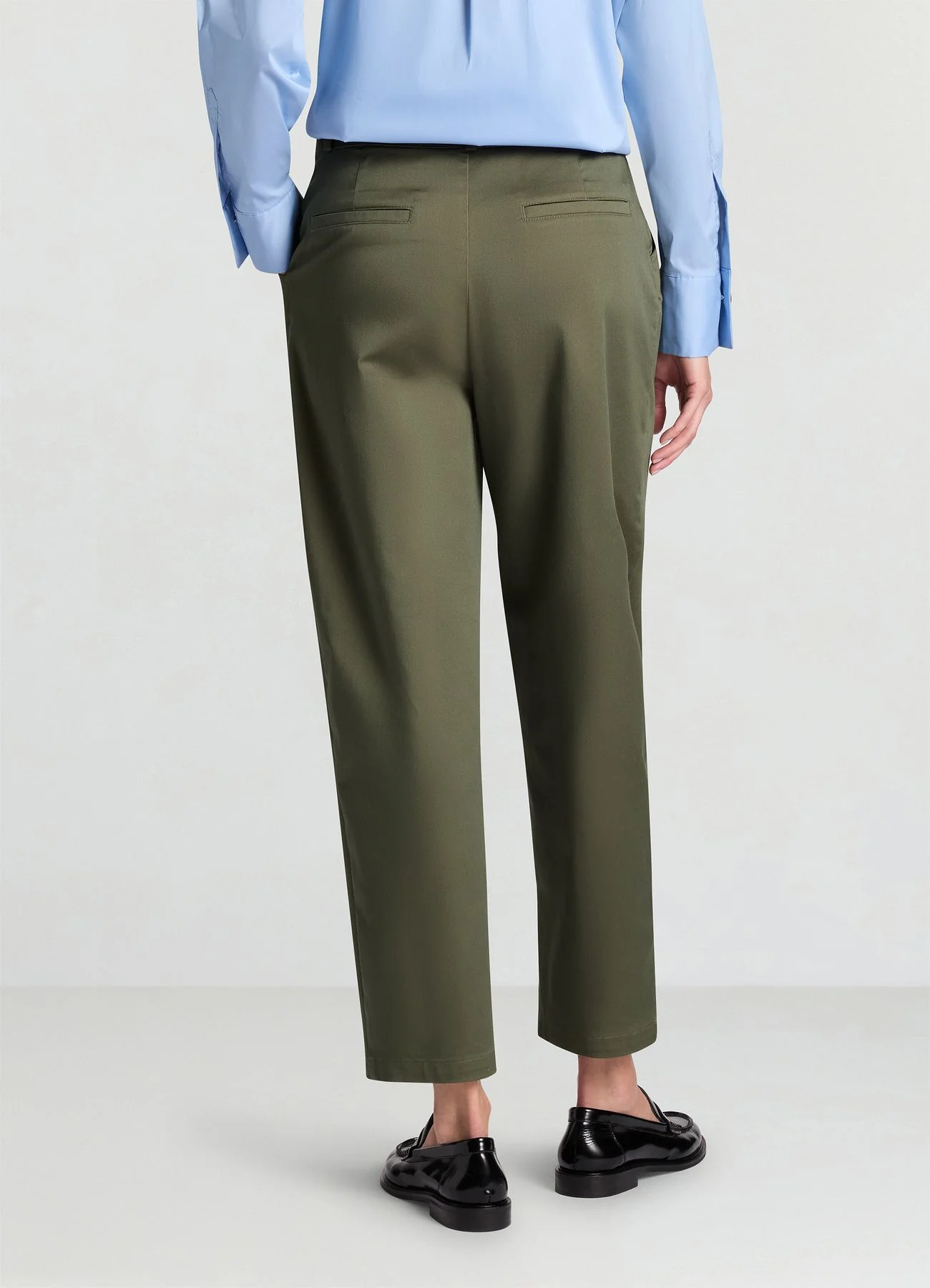 Pantaloni carrot in cotone rasatello - Image 3