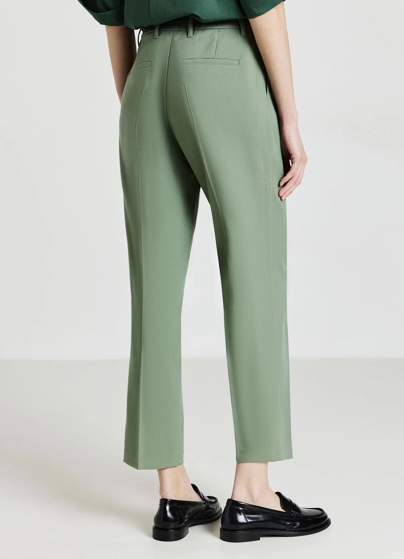 Pantaloni con cintura - Image 2