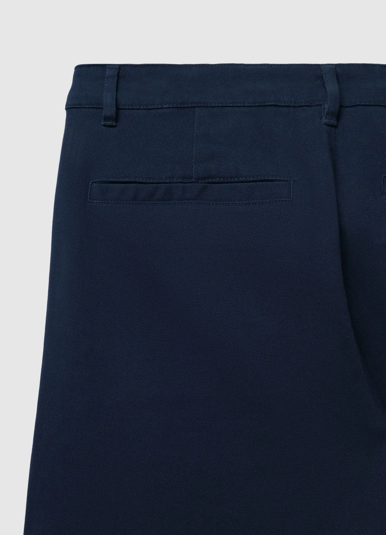 Pantaloni con tasche applicate - Image 6
