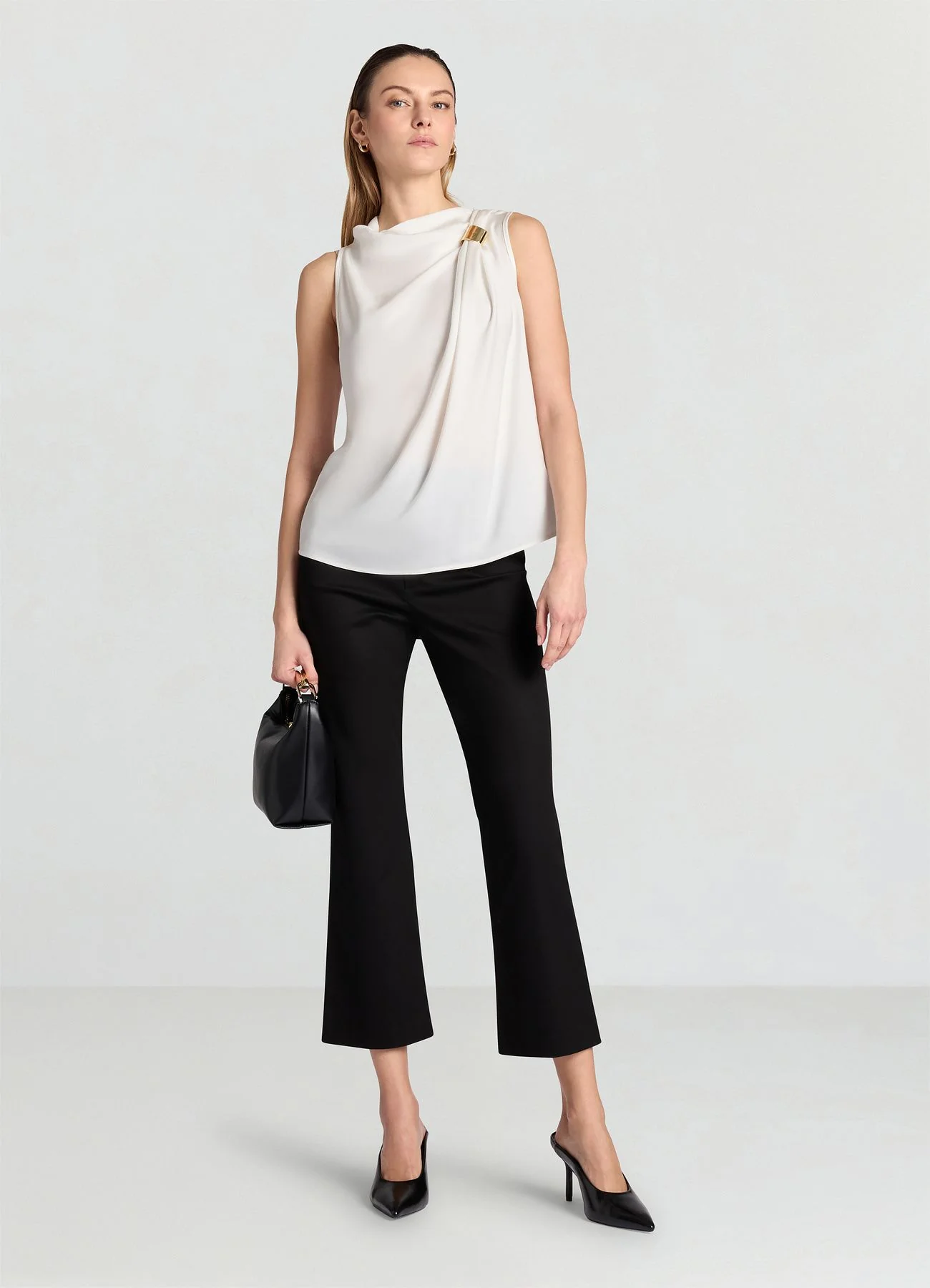 Pantaloni cropped flare tinta unita - Image 2