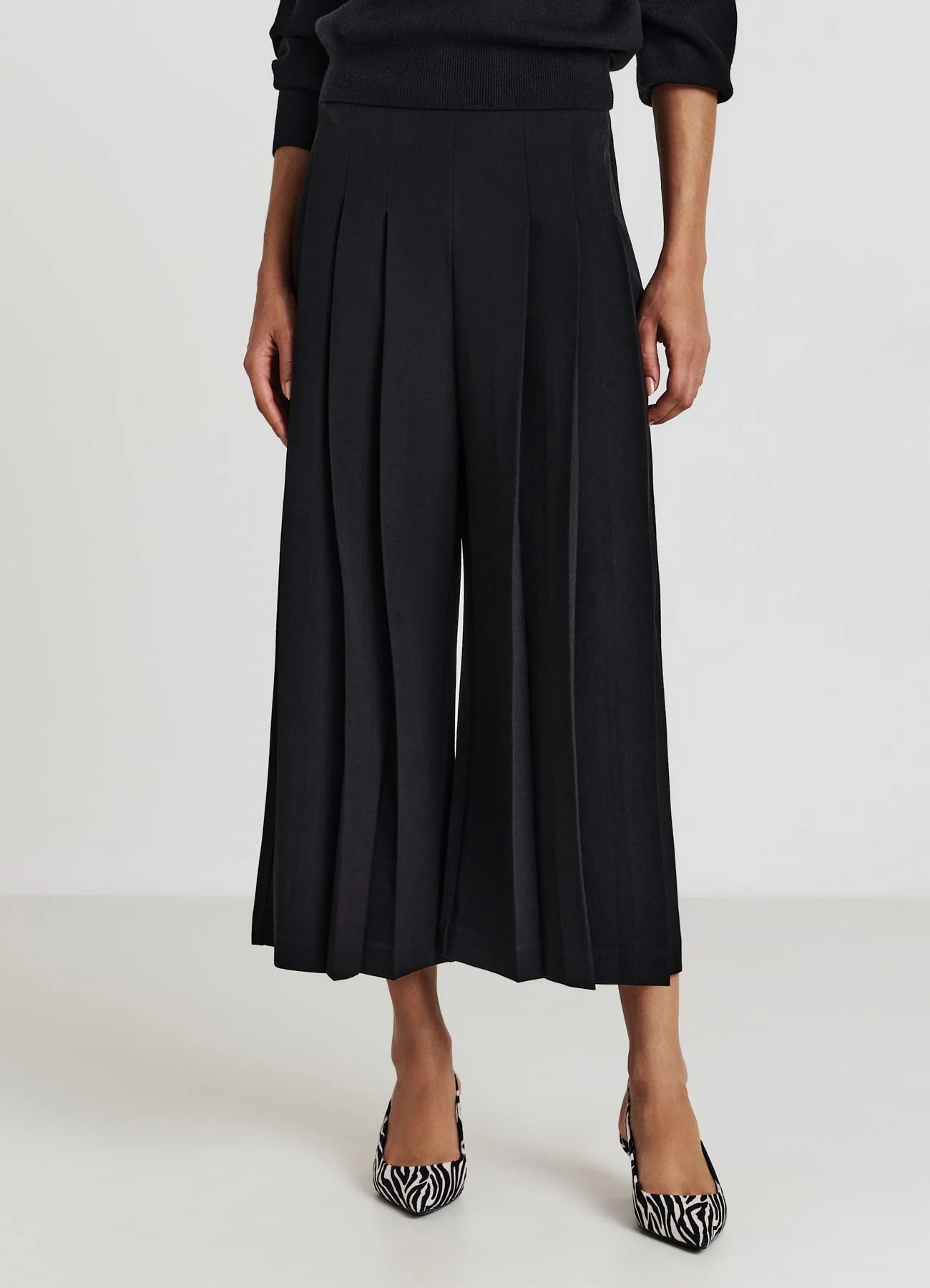 Pantaloni culotte pieghe - Image 2