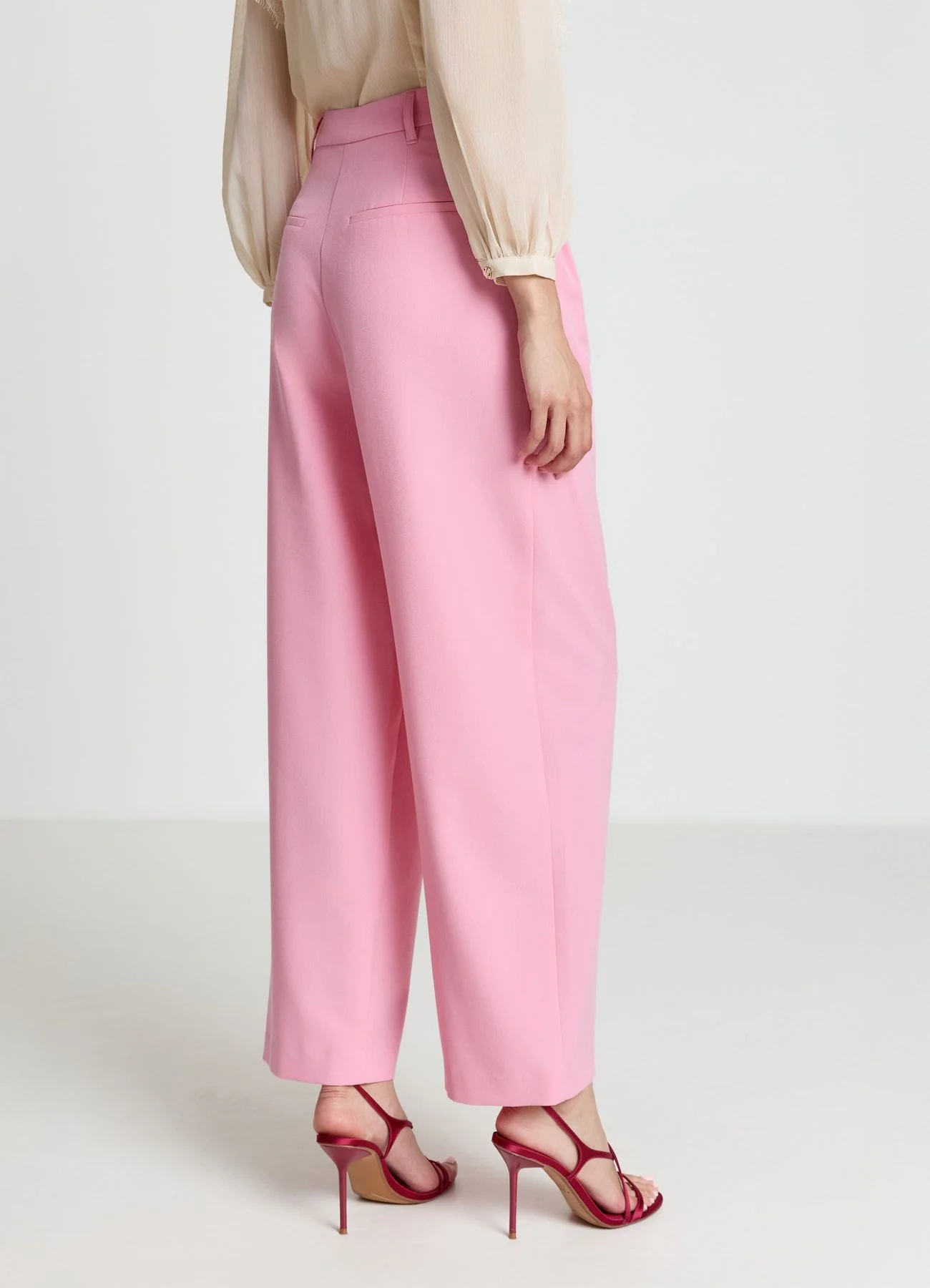 Pantaloni dritti con doppie pinces