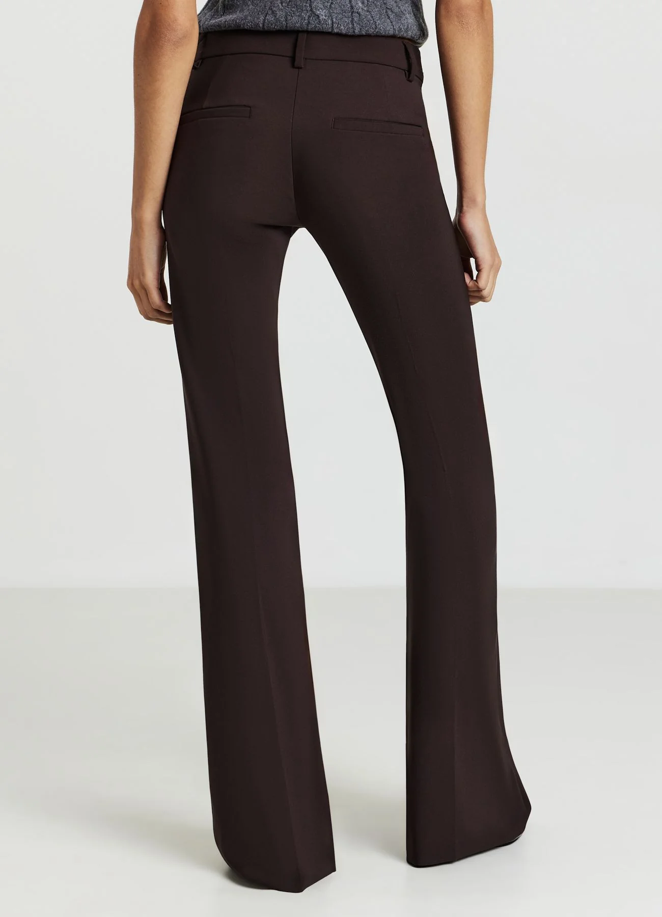 Pantaloni flare stretch