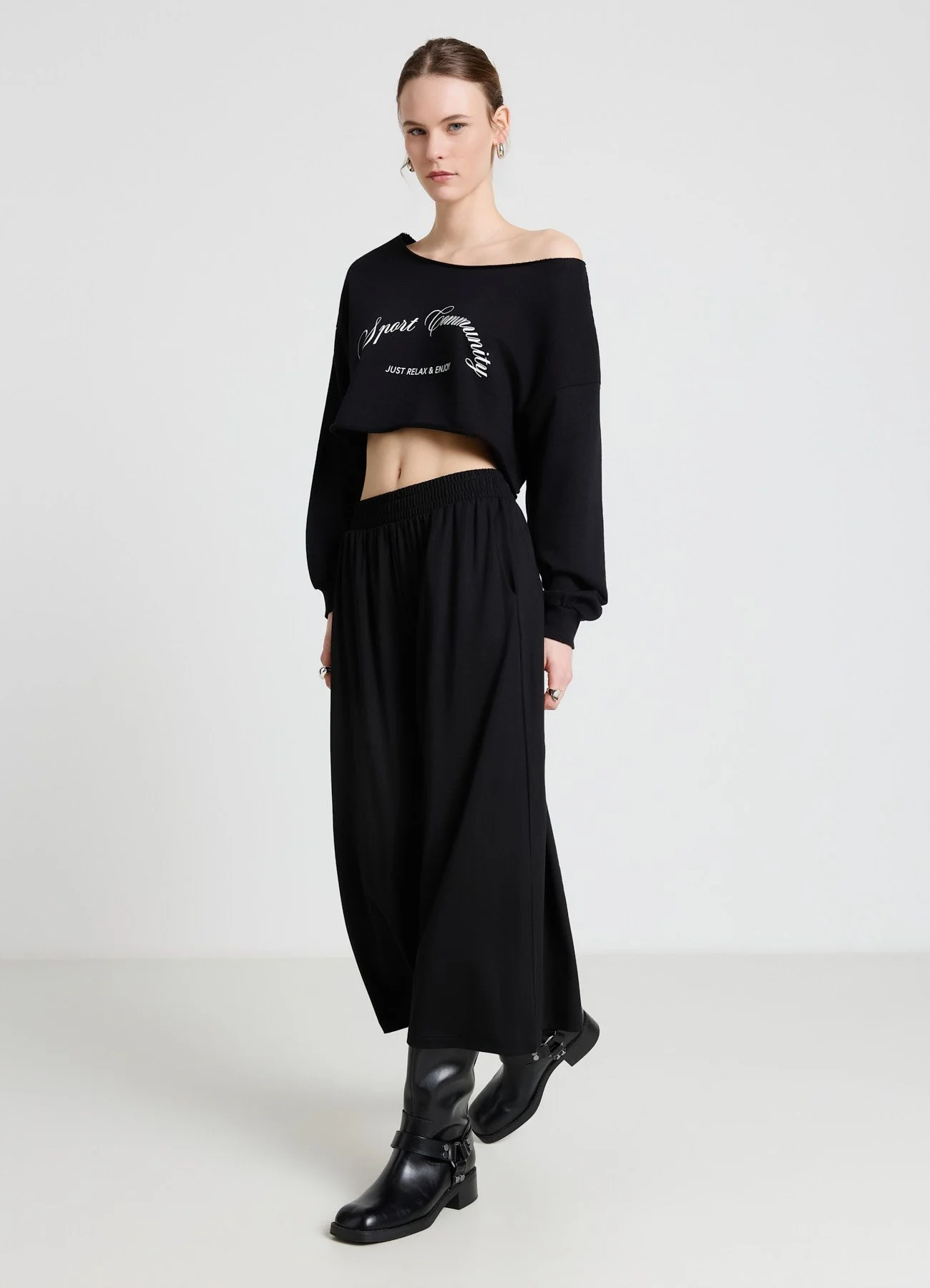 Pantaloni ginnici crop tinta unita