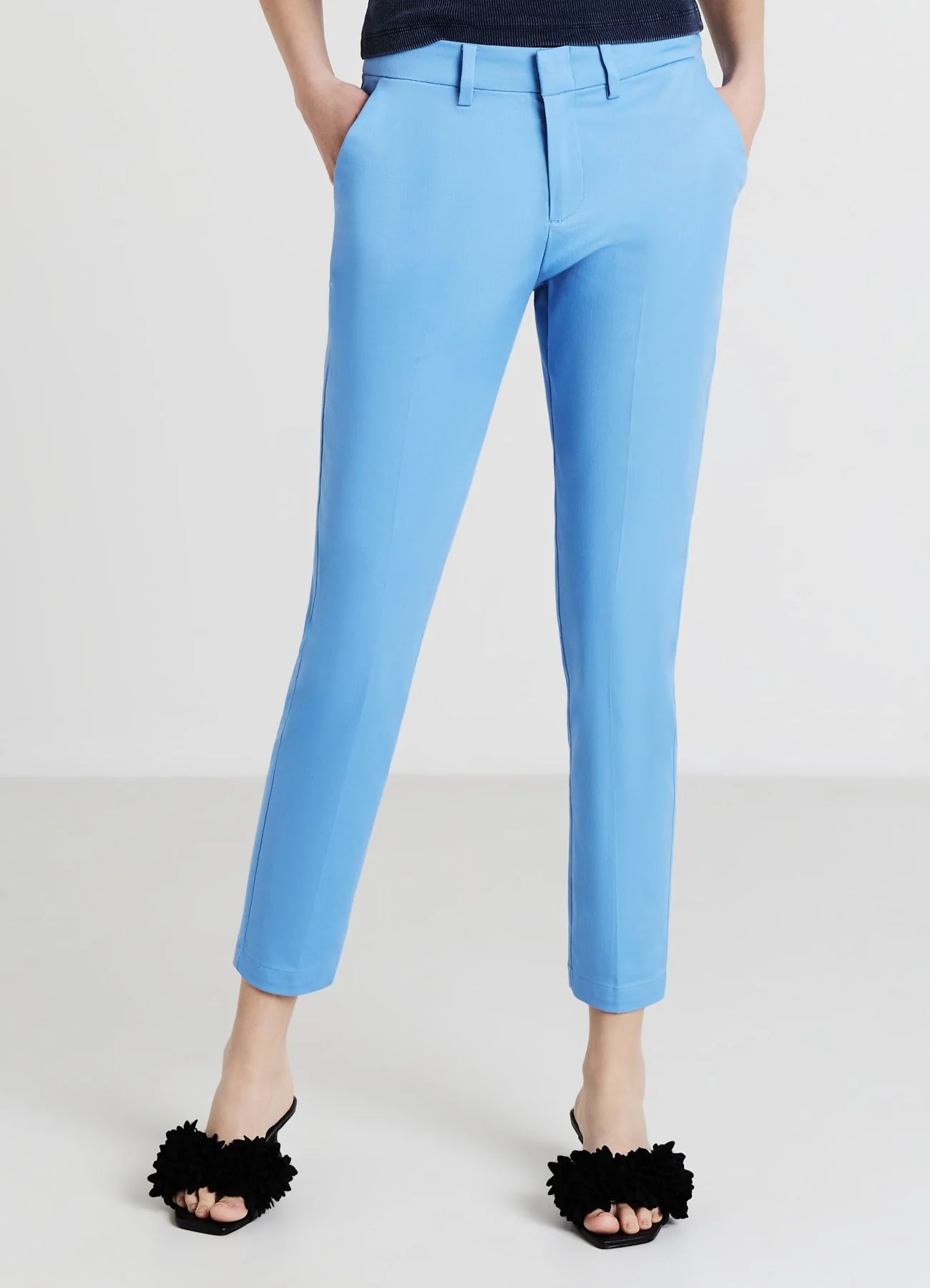 Pantaloni in rasatello di cotone - Image 3