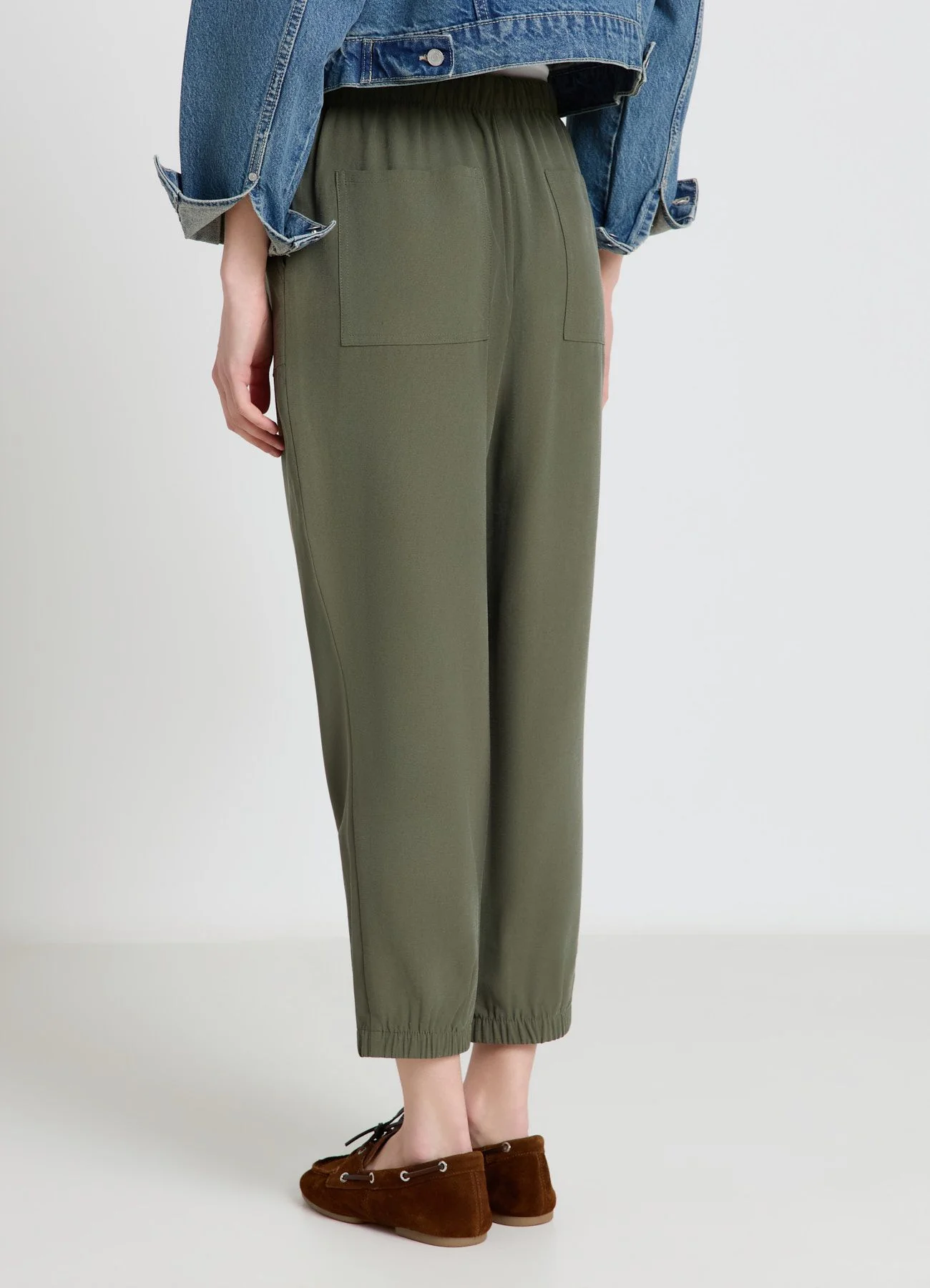 Pantaloni jogger con coulisse e tasche applicate - Image 3