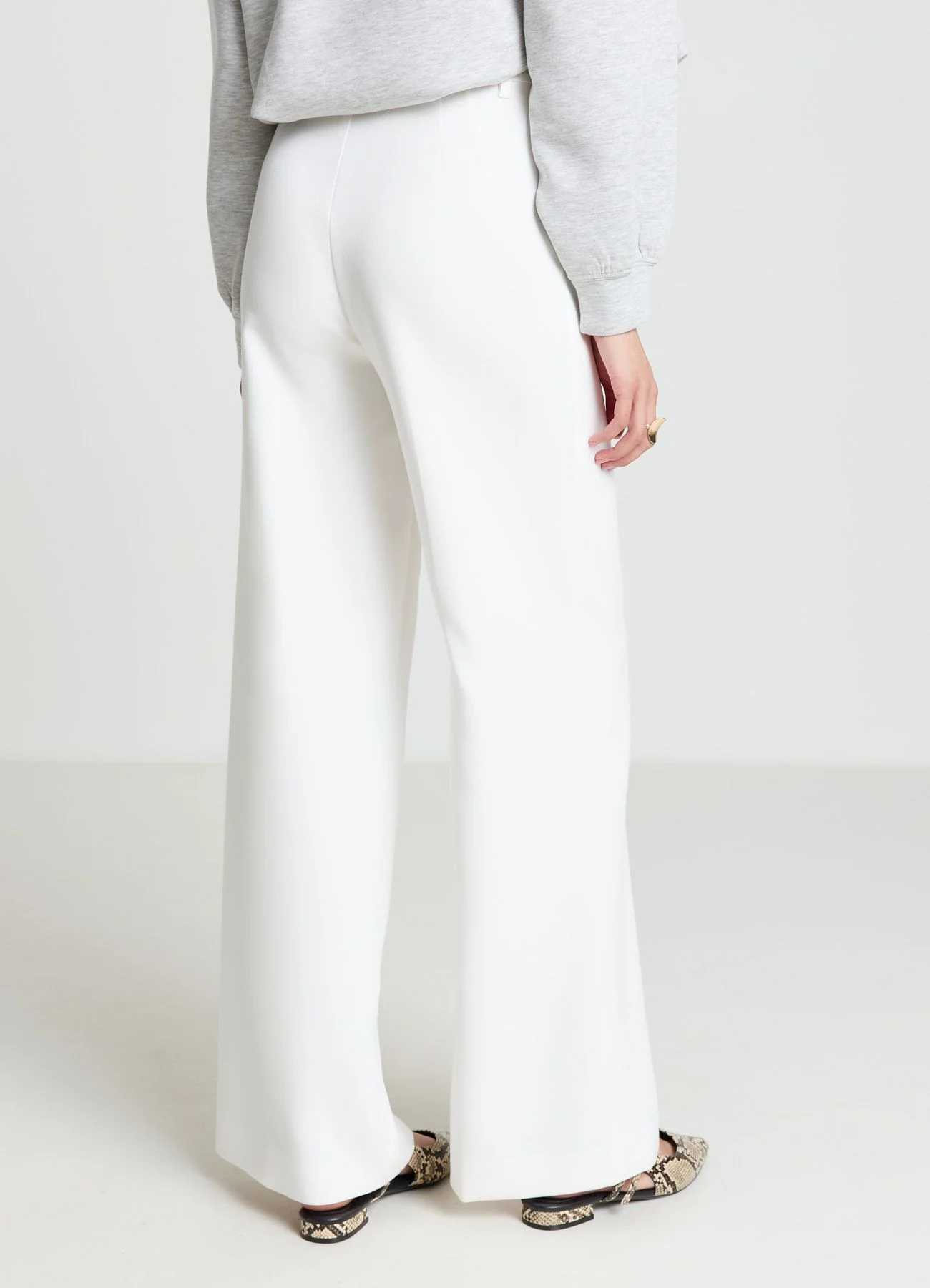 Pantaloni palazzo senza tasche - Image 3