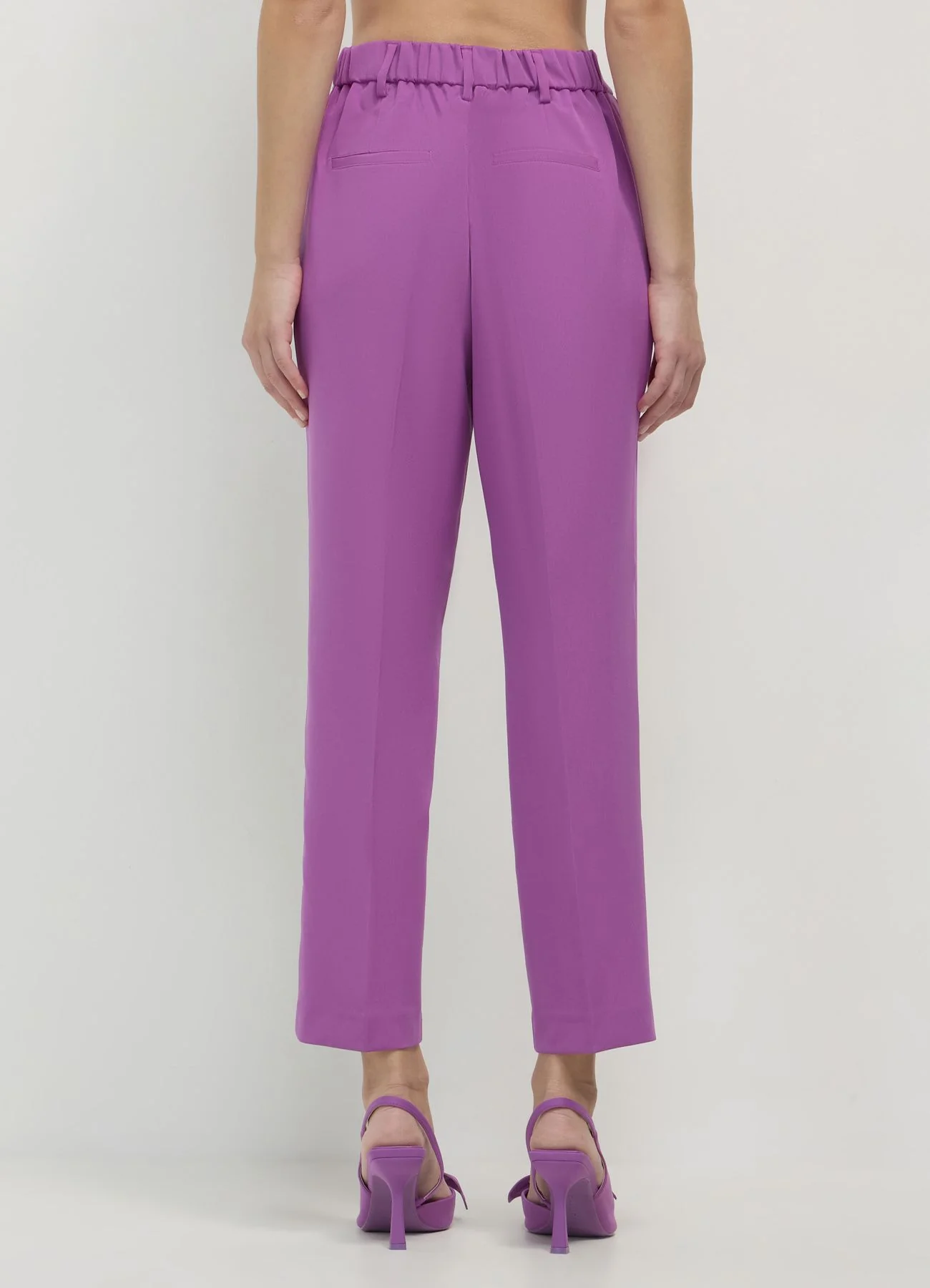 Pantaloni tinta unita