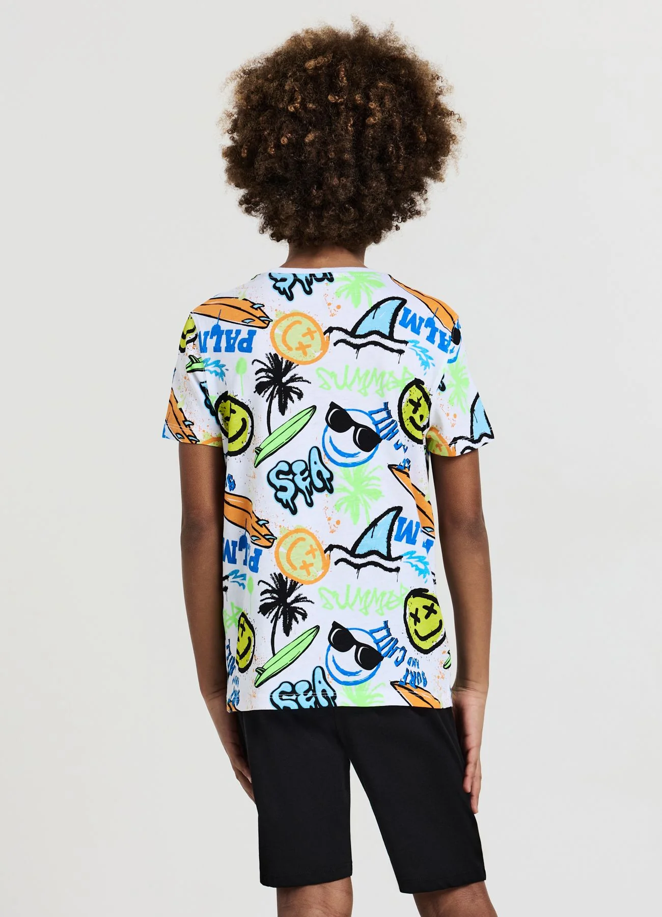 Set t-shirt e shorts con stampe - Image 2