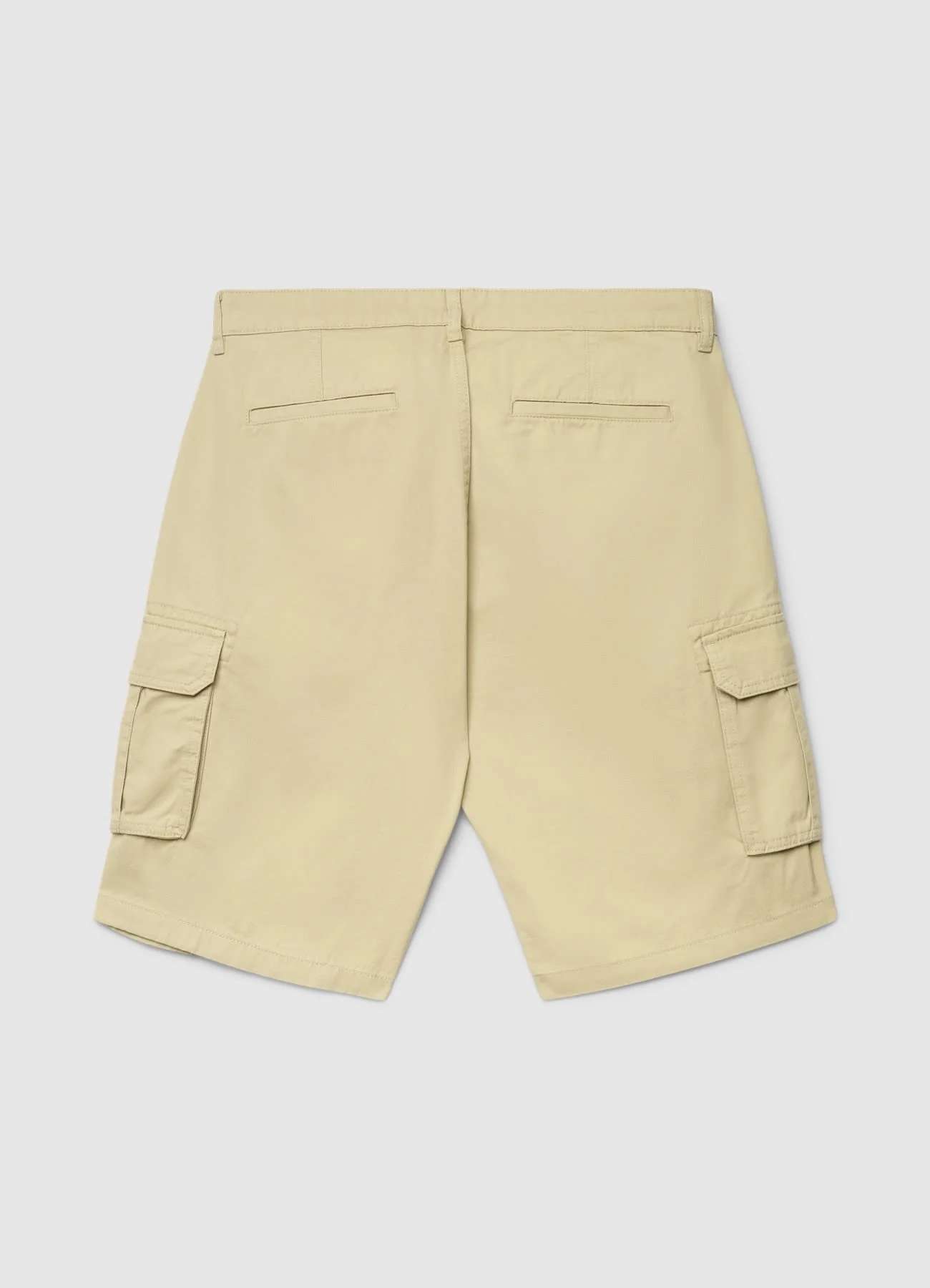 Shorts cargo con tasconi - Image 4