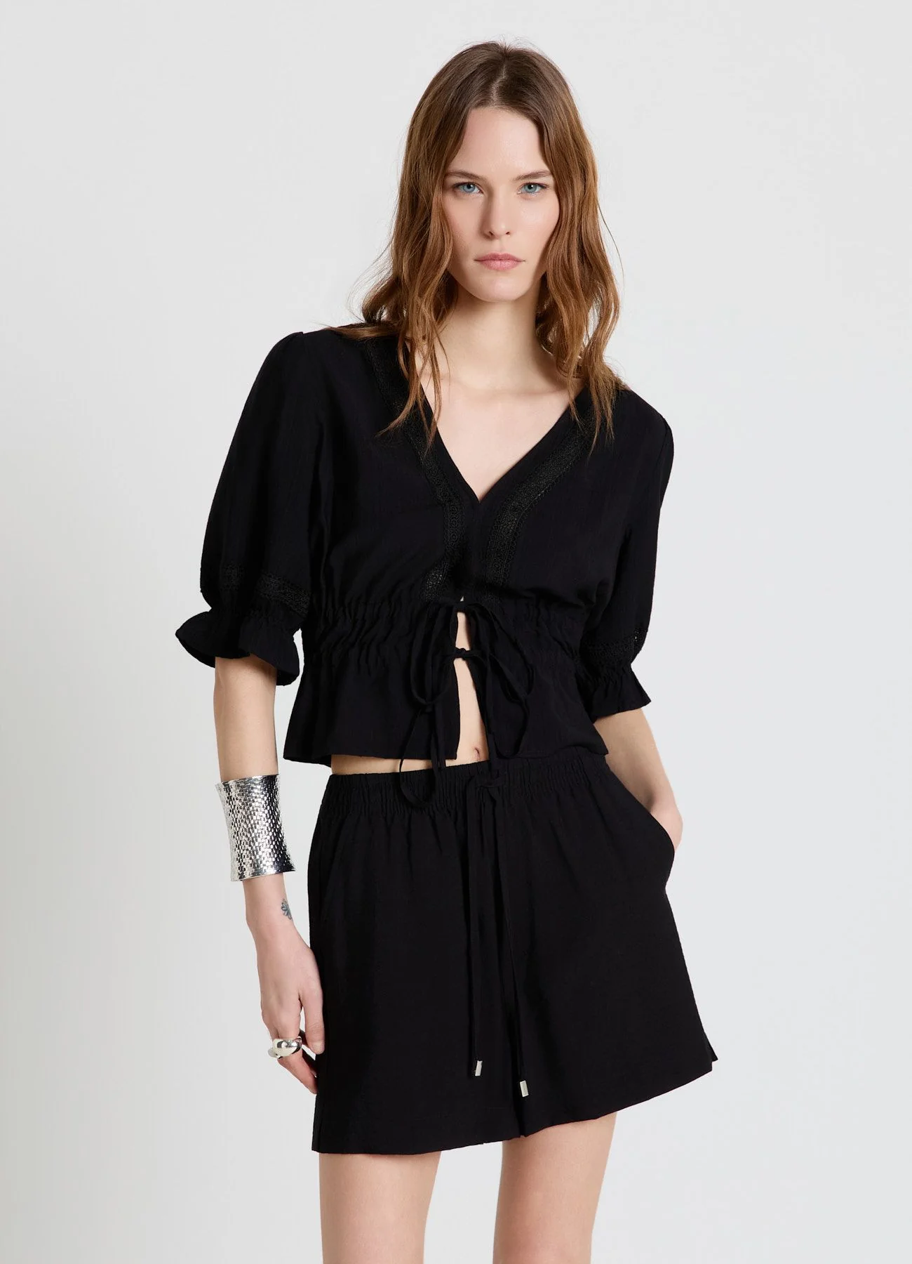 Shorts con coulisse e vita elasticizzata