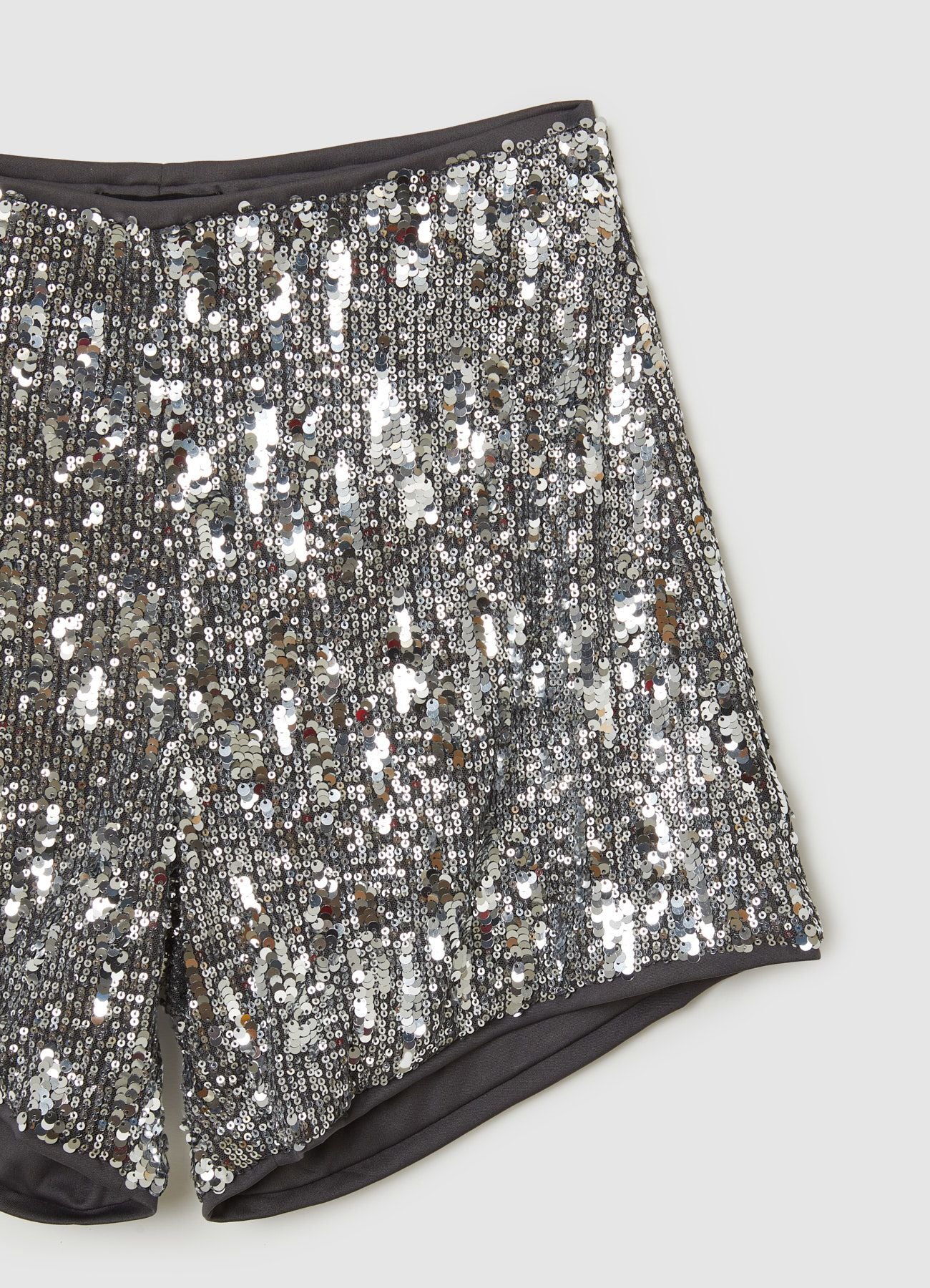 Shorts con paillettes - Image 6