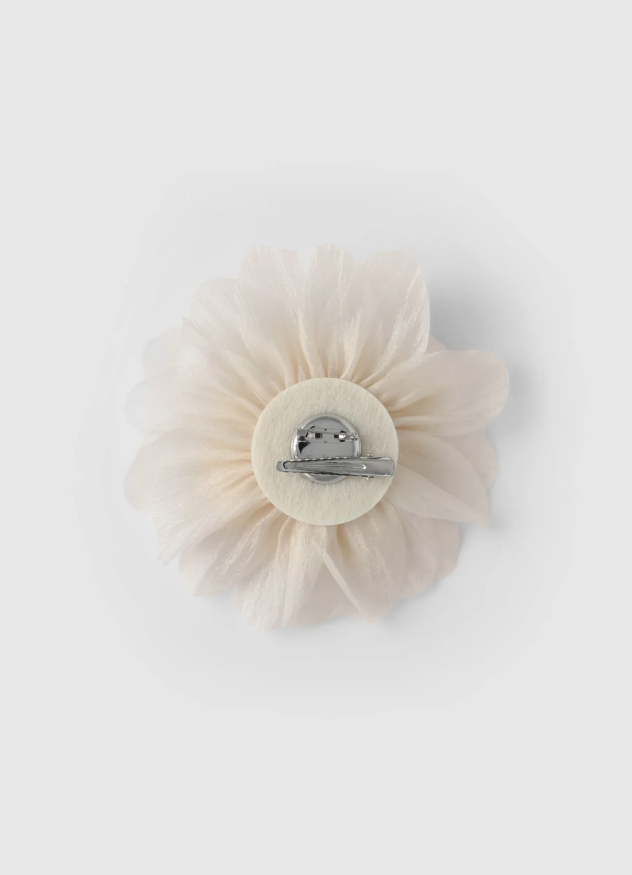 Spilla con fiore in tessuto - Image 3