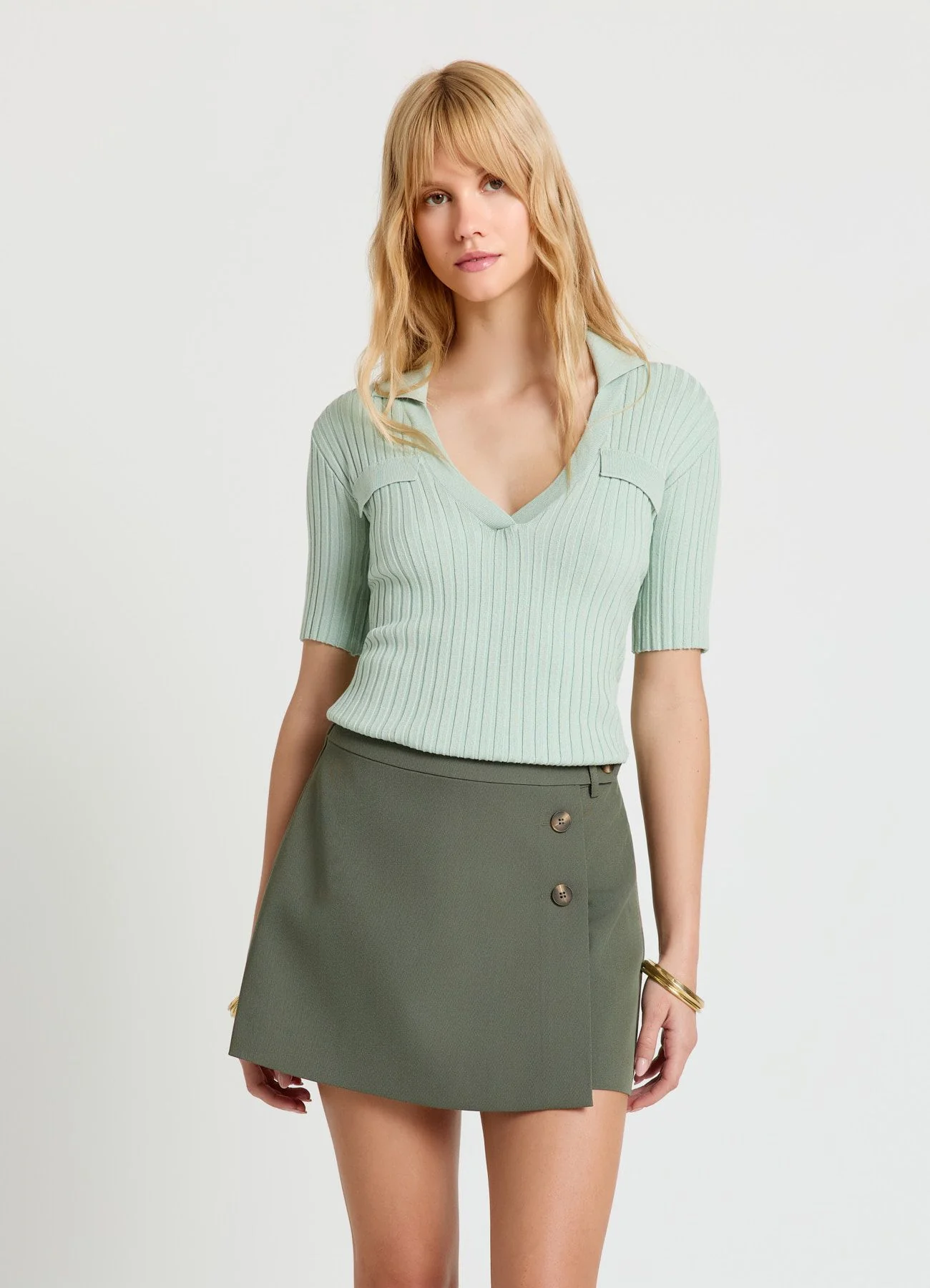 T-shirt a costine con colletto polo - Image 2