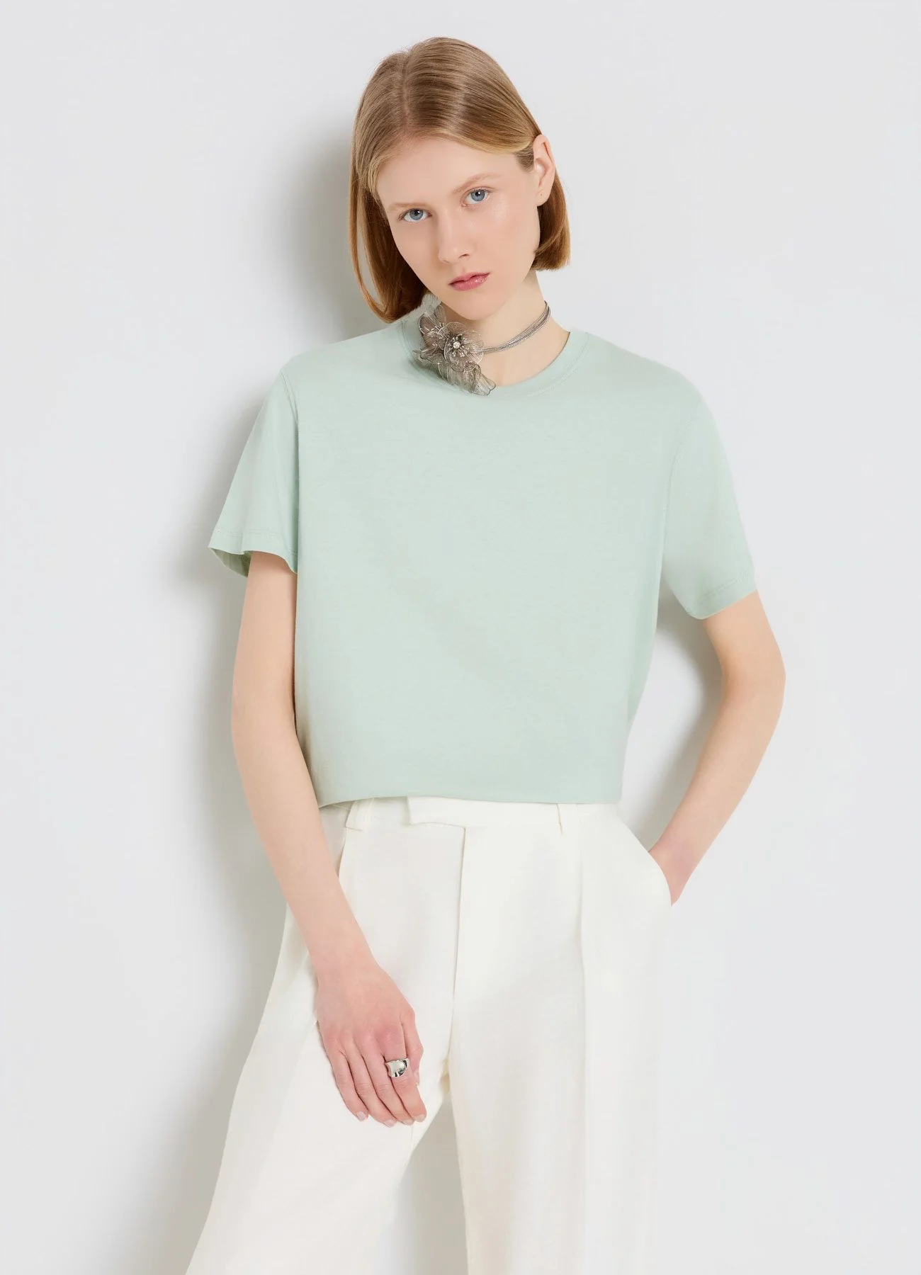 T-shirt a tinta unita con girocollo - Image 3