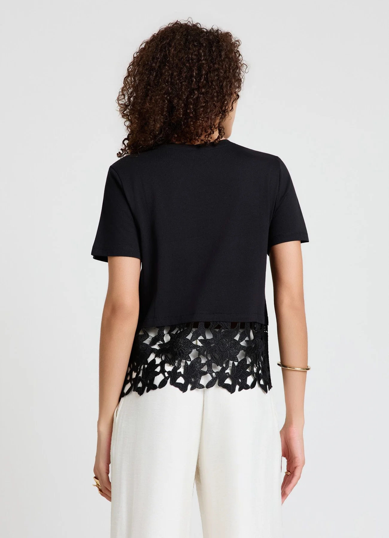T-shirt con fondo in sangallo - Image 3