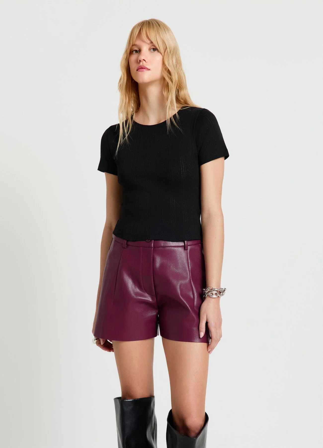 T-shirt con lavorazione pointelle
