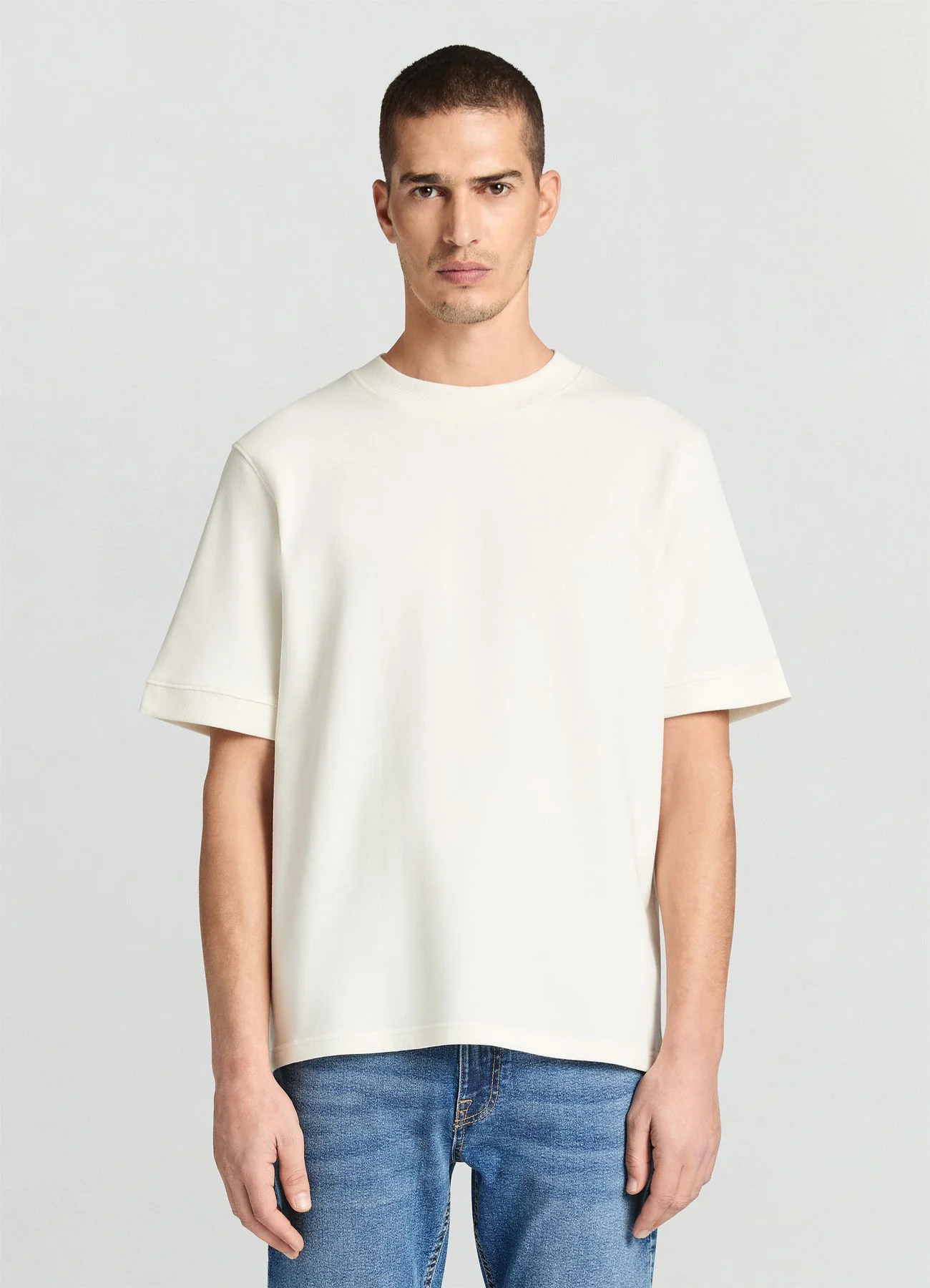 T-shirt girocollo a tinta unita - Image 2