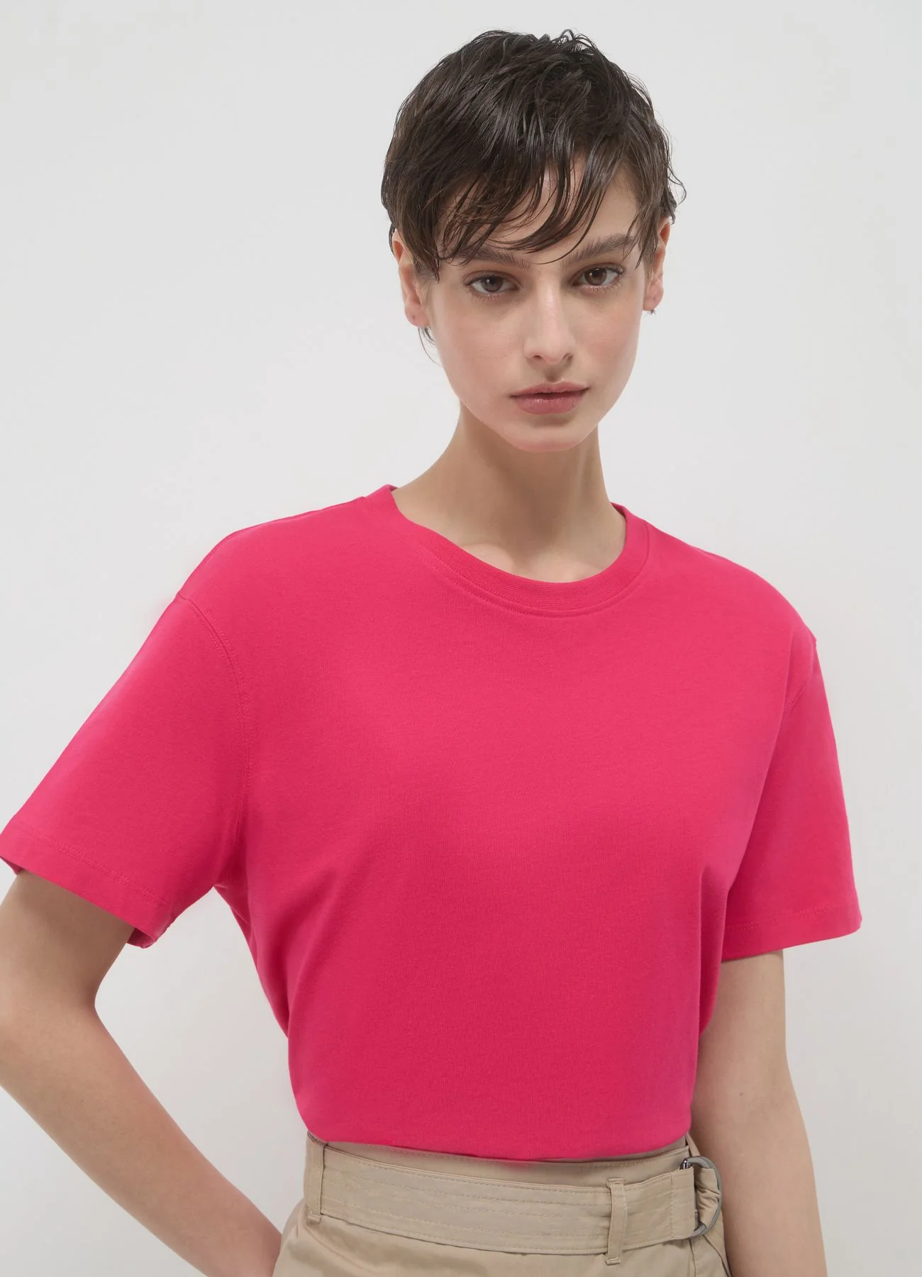 T-shirt girocollo tinta unita - Image 7