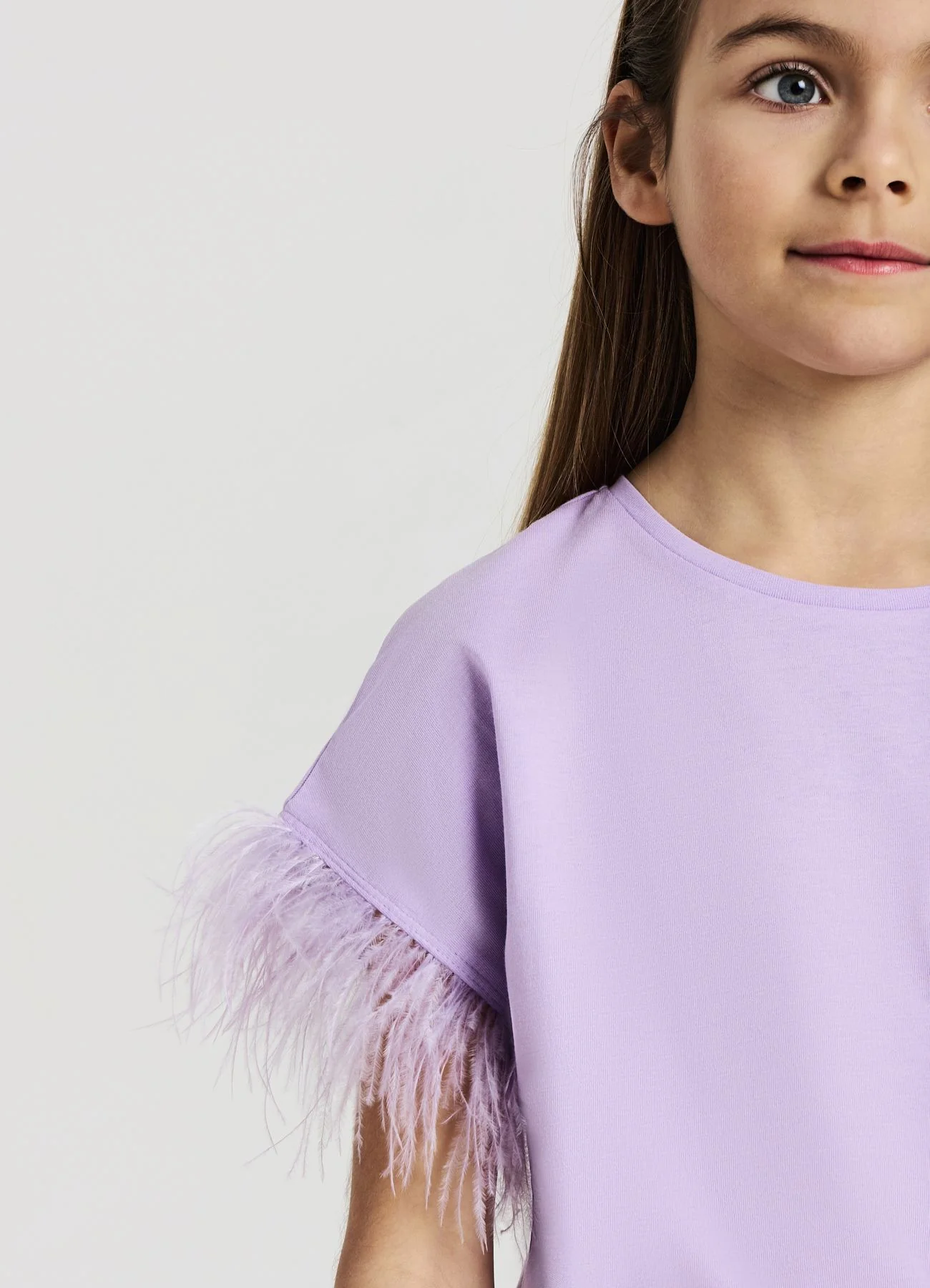 T-shirt maniche con piume - Image 2