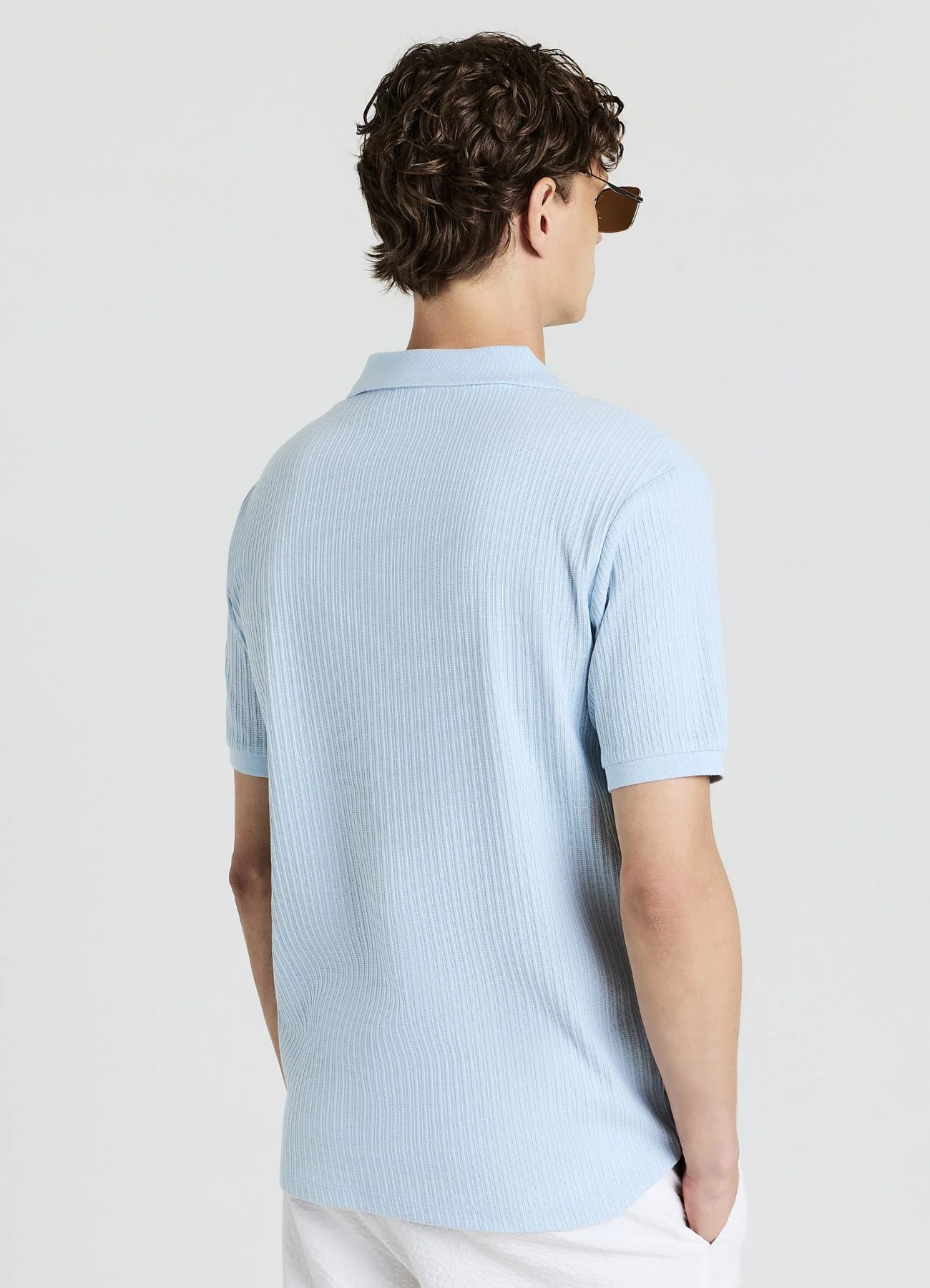 T-shirt polo
