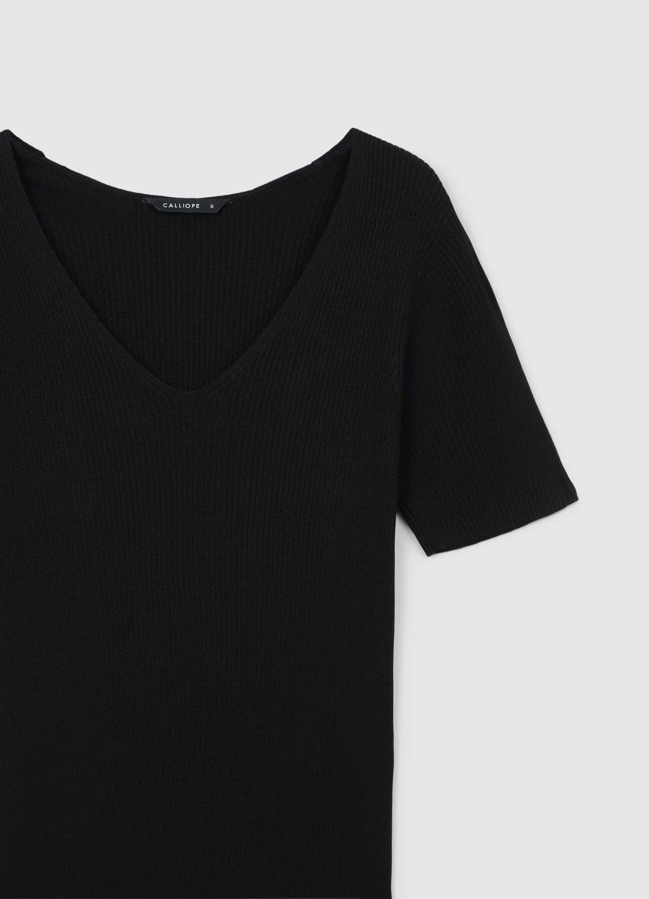 T-shirt scollo V a costine - Image 4