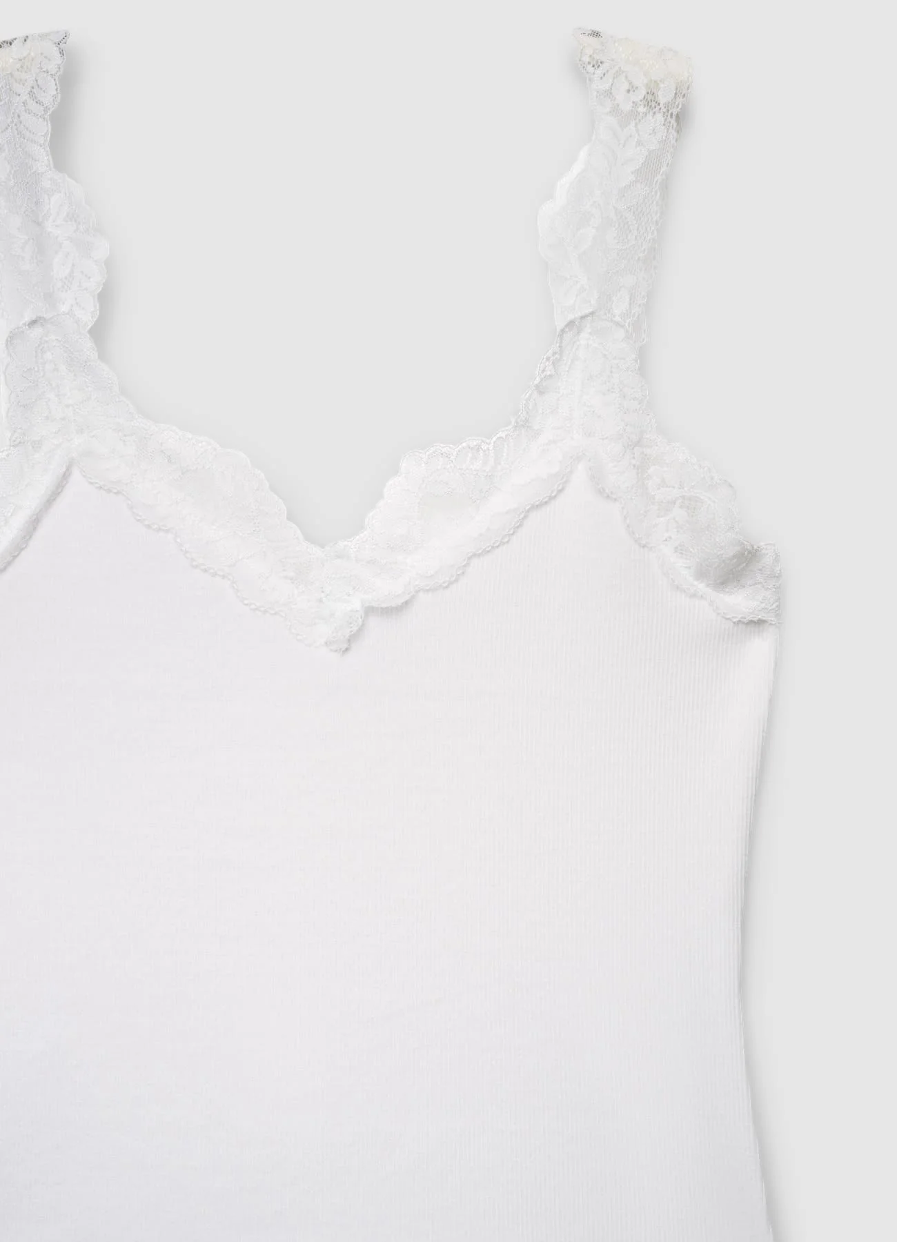 Top a costine con scollo in pizzo - Image 6