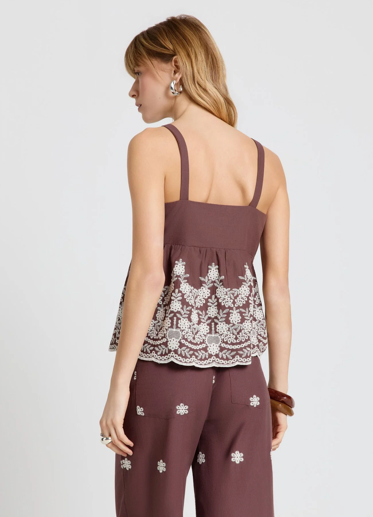 Top peplo con ricamo floreale - Image 3