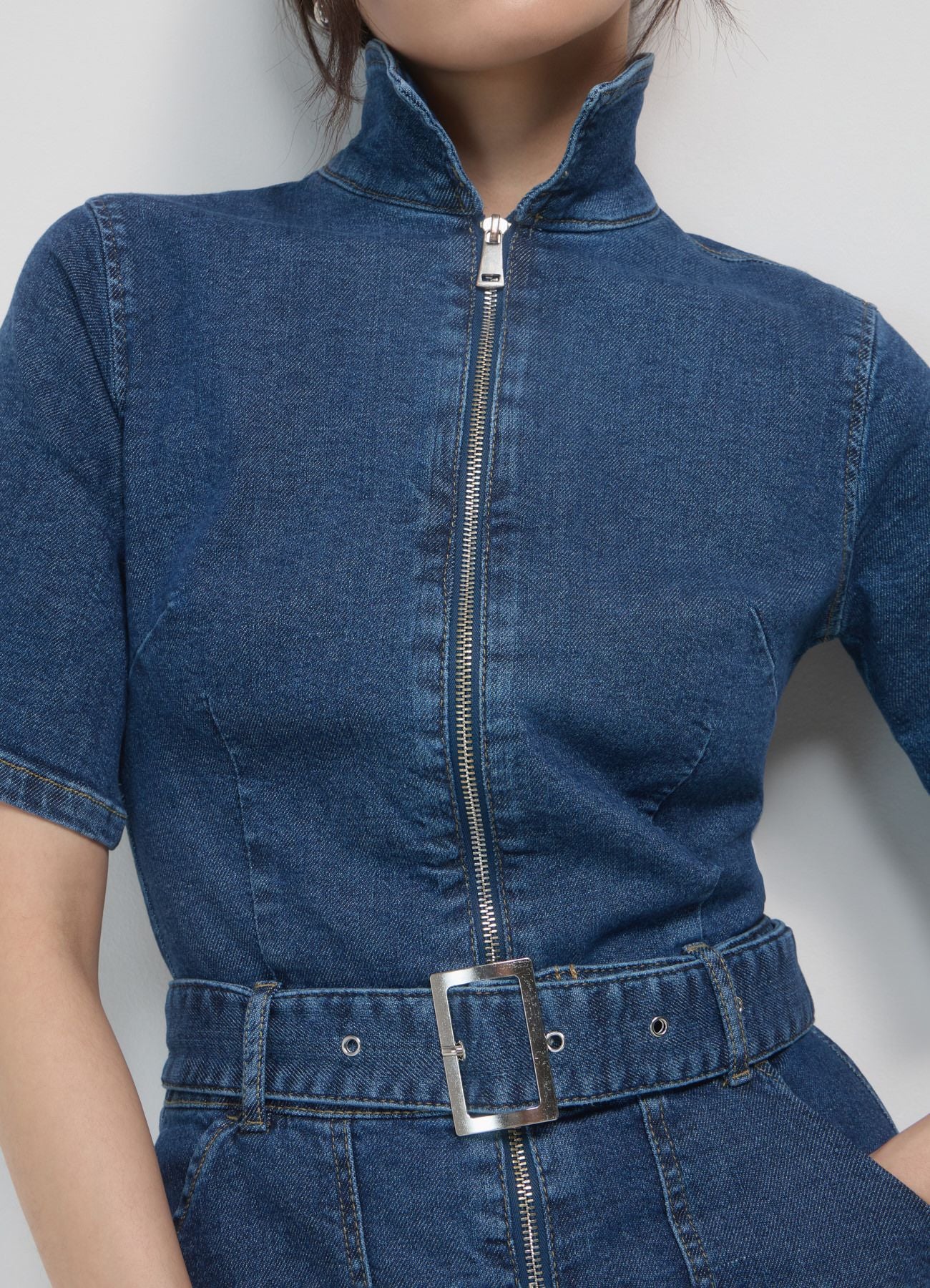 Tuta denim con cintura - Image 4