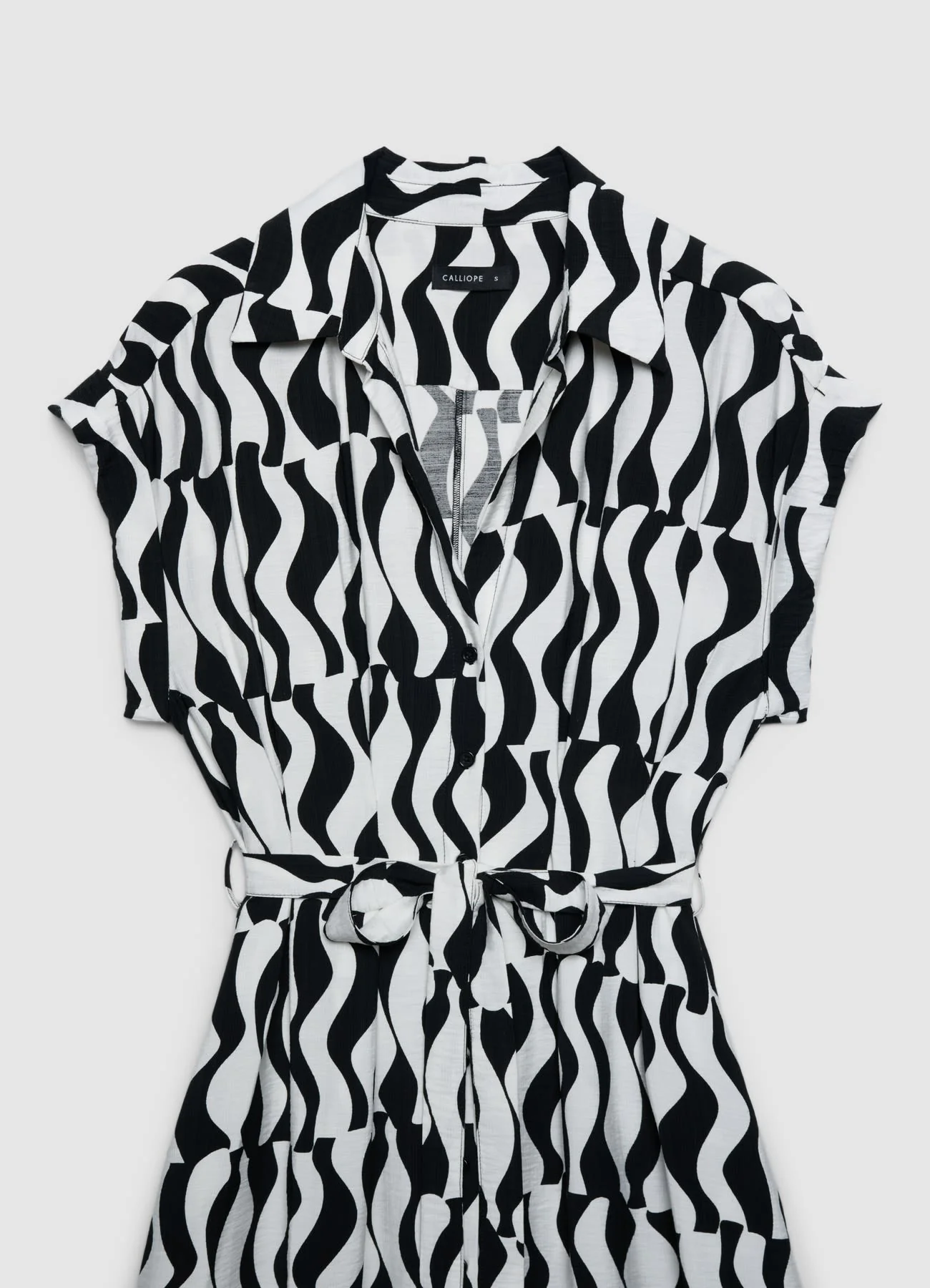 Vestito chemisier lungo con cintura e stampa geometrica - Image 4