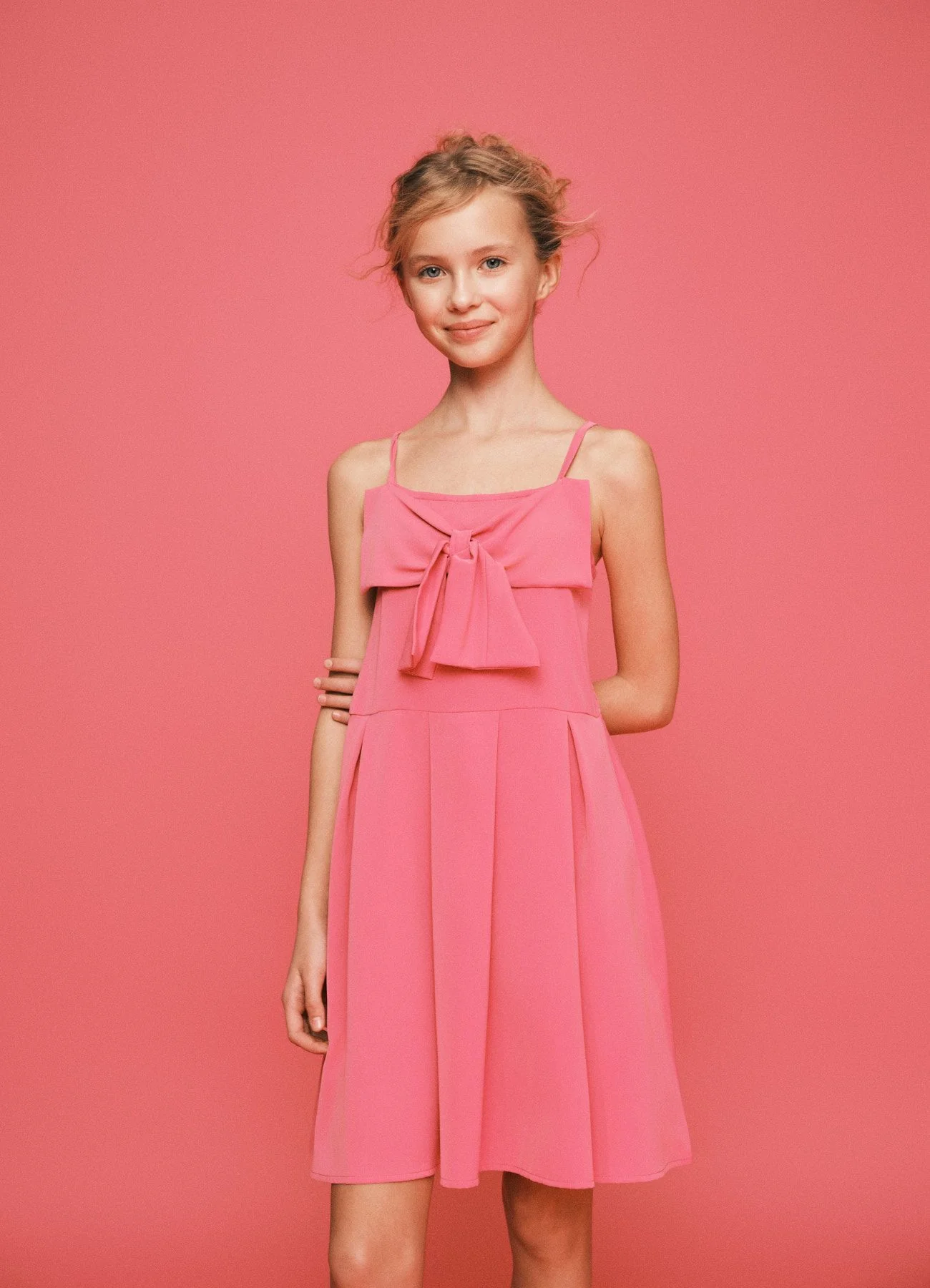 Vestito con maxi fiocco e spalline sottili - Image 5