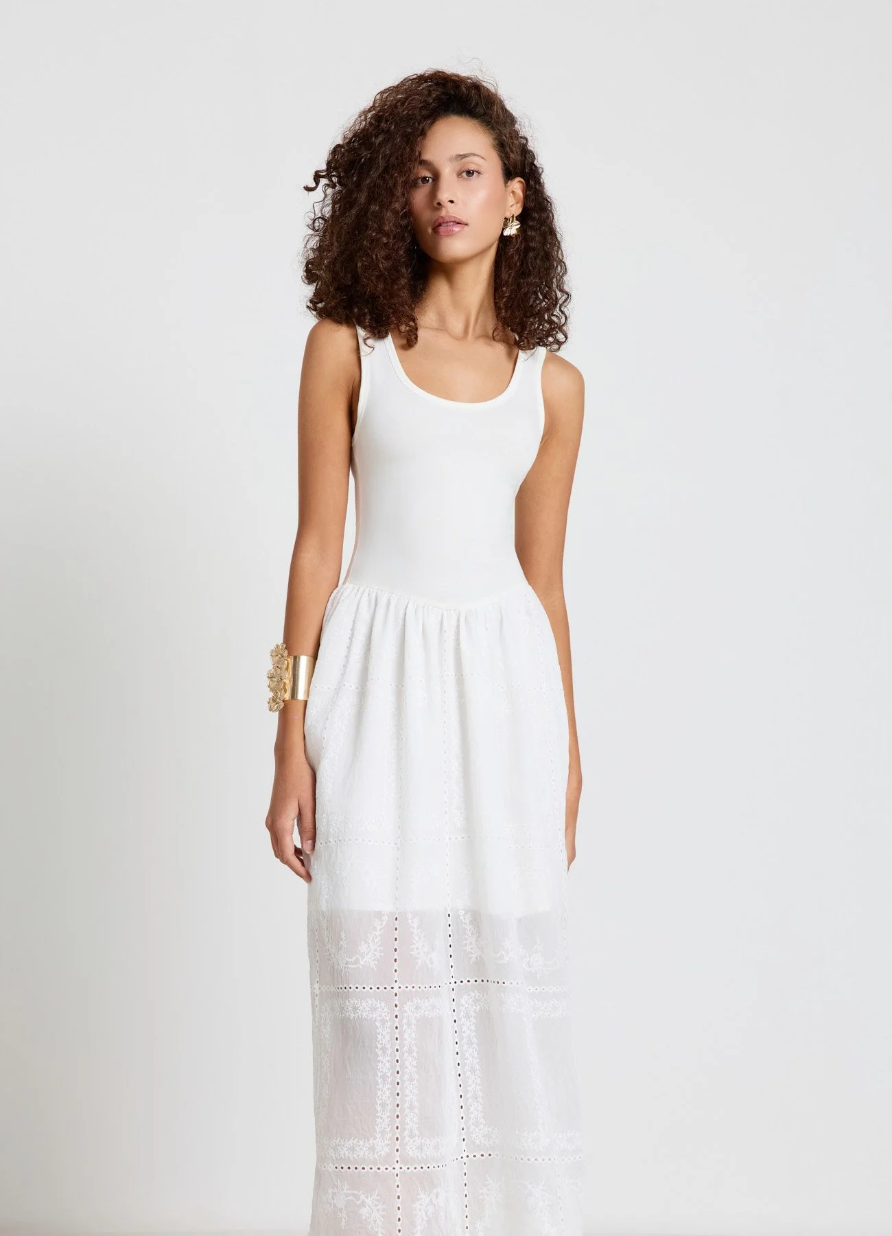 Vestito lungo smanicato con gonna ricamata - Image 2